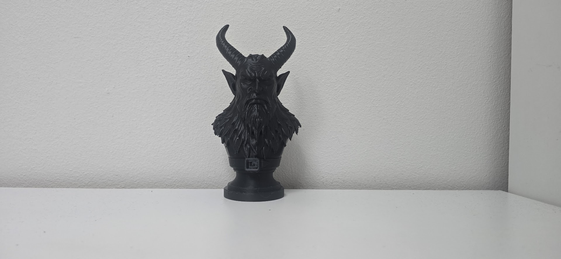 Halloween Krampus Bust – Shadow Guardian