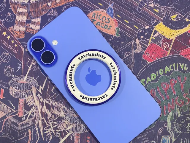 Back-to-back Double Tatchmint Phone Holder