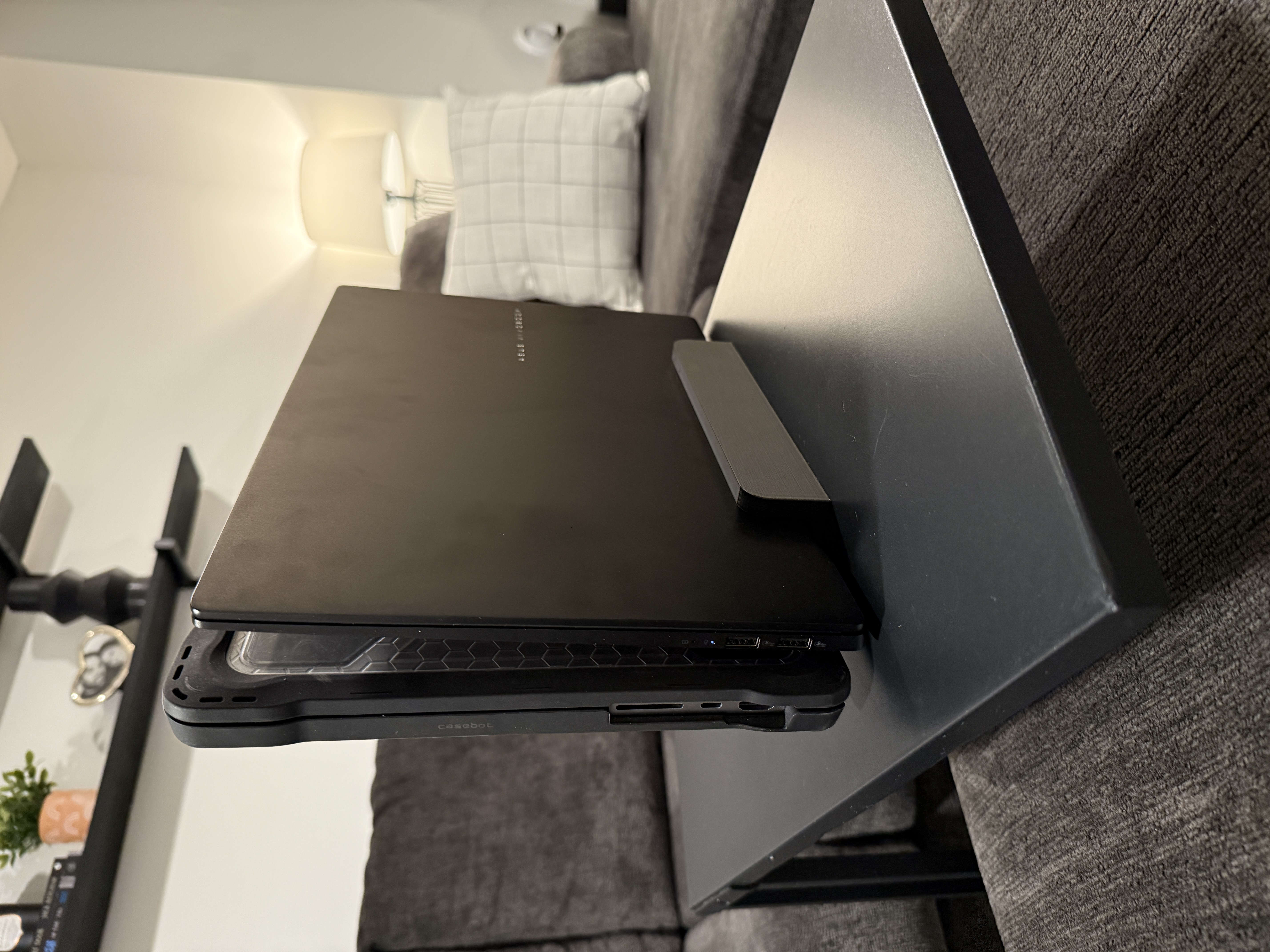 Simple Dual Laptop Stand
