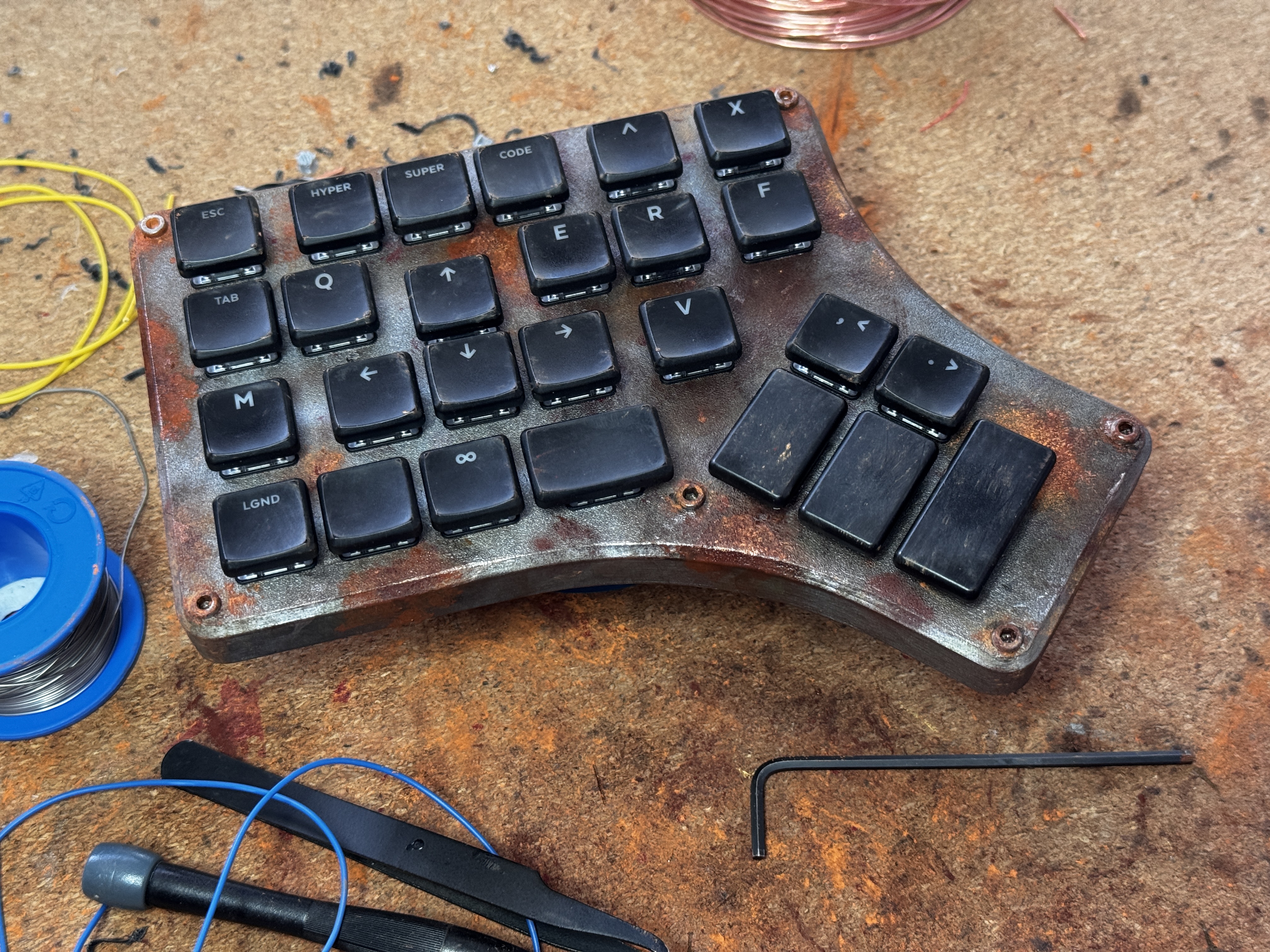 Arc Surfer - The Mechanical Keyboard for Arc Raiders