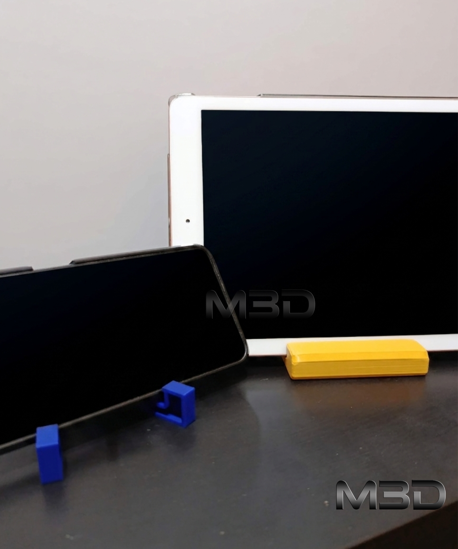 Essential Stand for Smartphone & Tablet - Set of 2