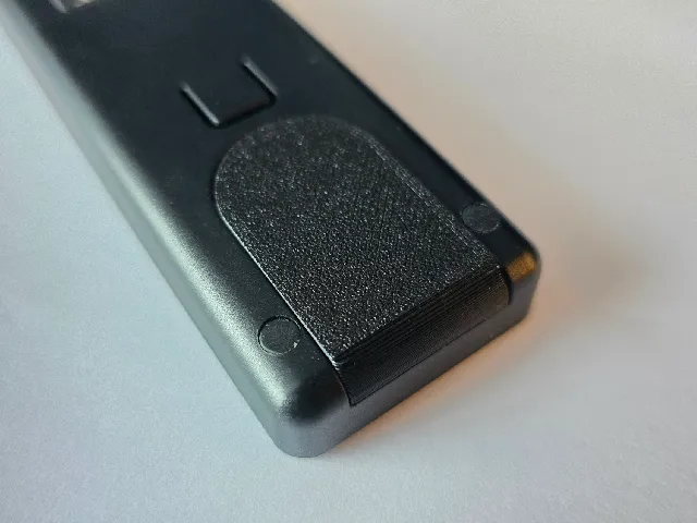 Nubert nuConnect ampX - Remote battery cover
