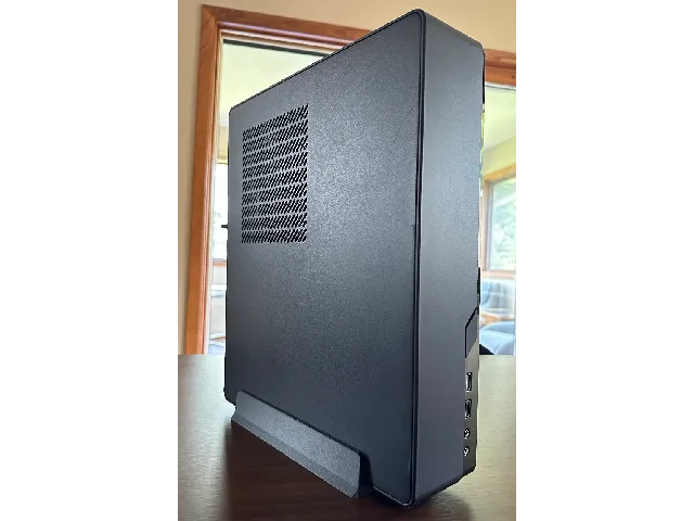 Vertical Stand/Base for Fractal Design Node 202 case