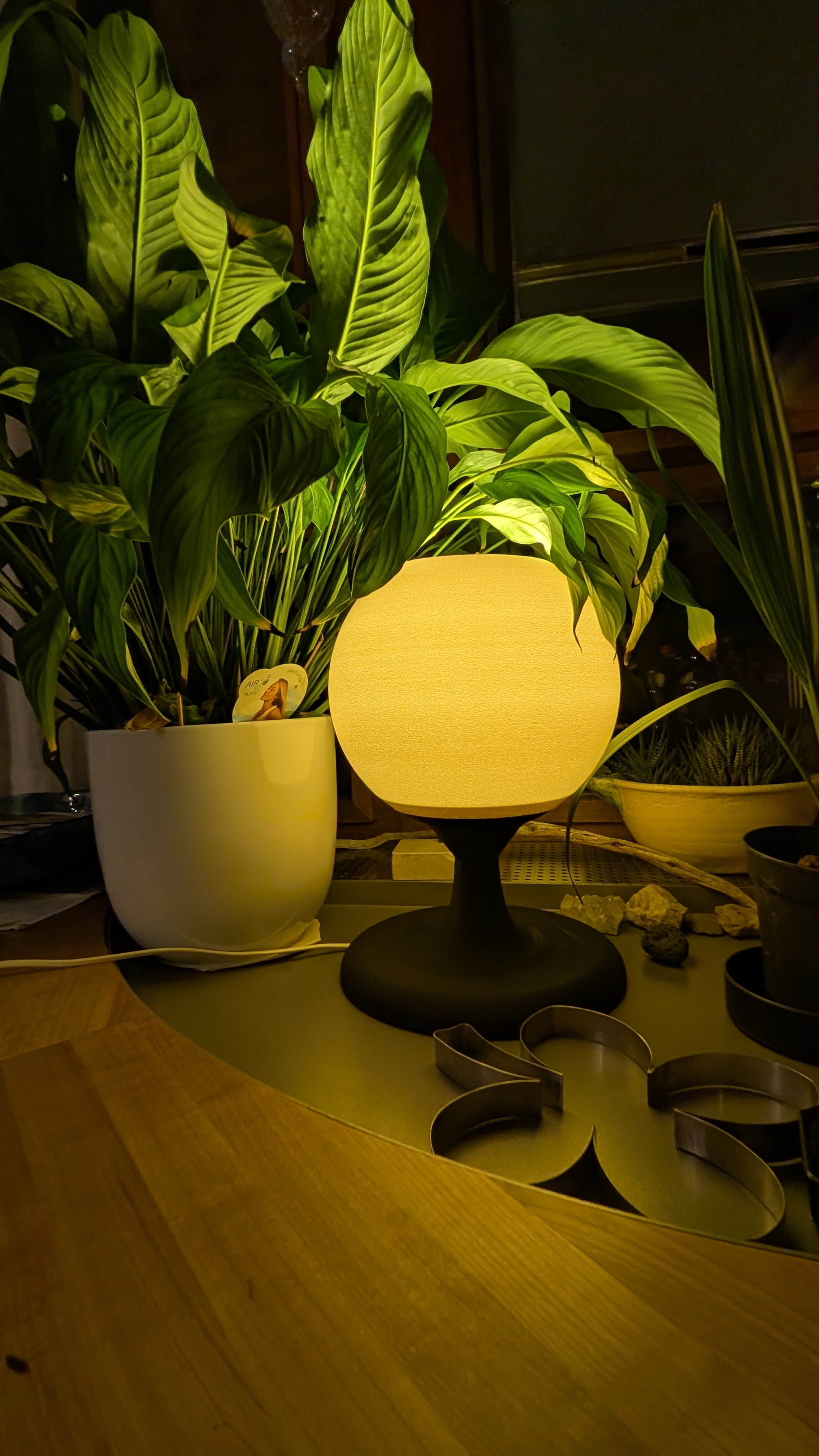 Minimalist E27 Table Lamp
