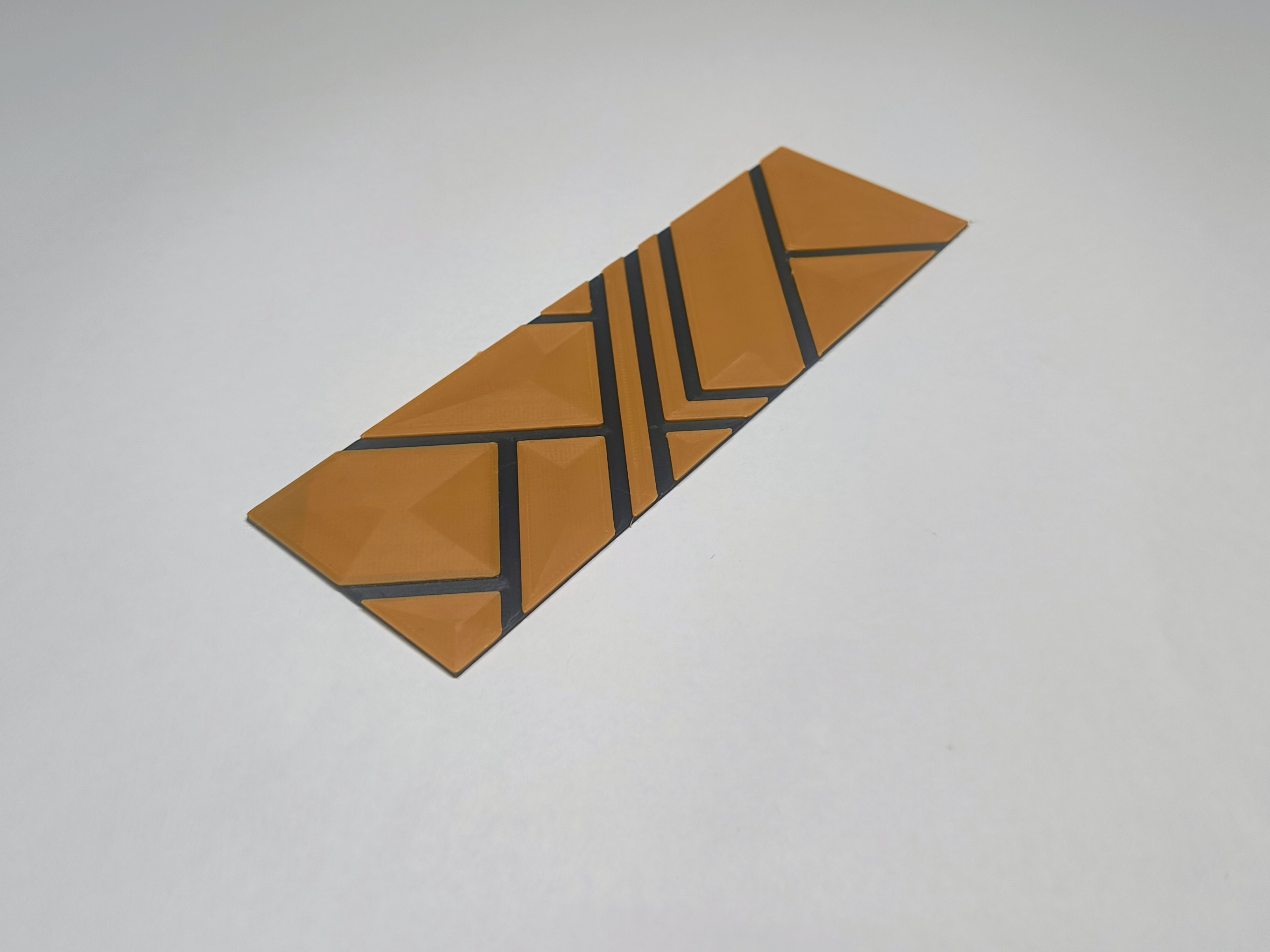Miniatura 4 do modelo 3D Geometric Two-Colour Bookmark