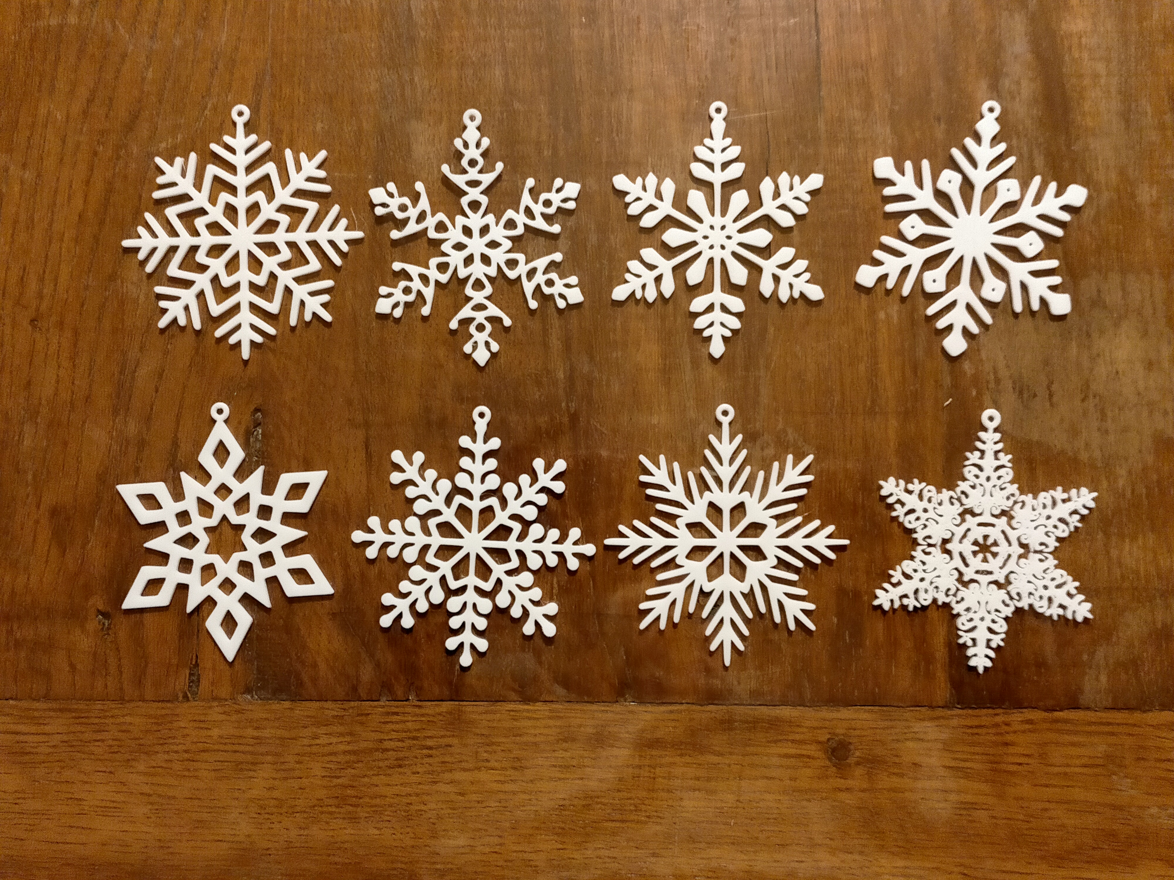Pack N° 4 - 8 flocons de neige à suspendre - 8 snowflakes to hang