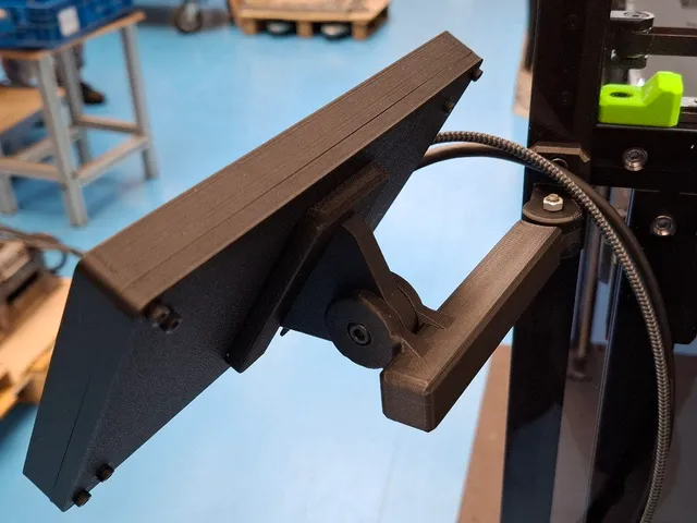 BTT HDMI7 Case & Swivel Mount