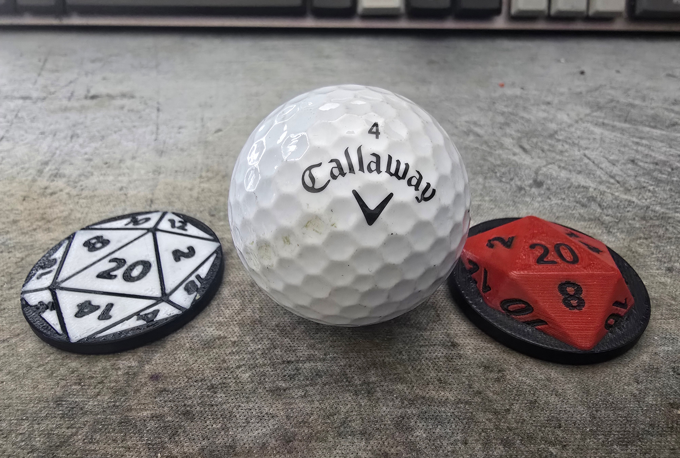 D20 Golf Ball Marker