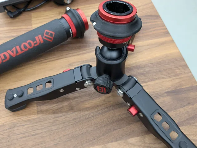iFootage Quick Release Grip