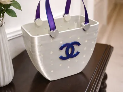 Elegant Handbag