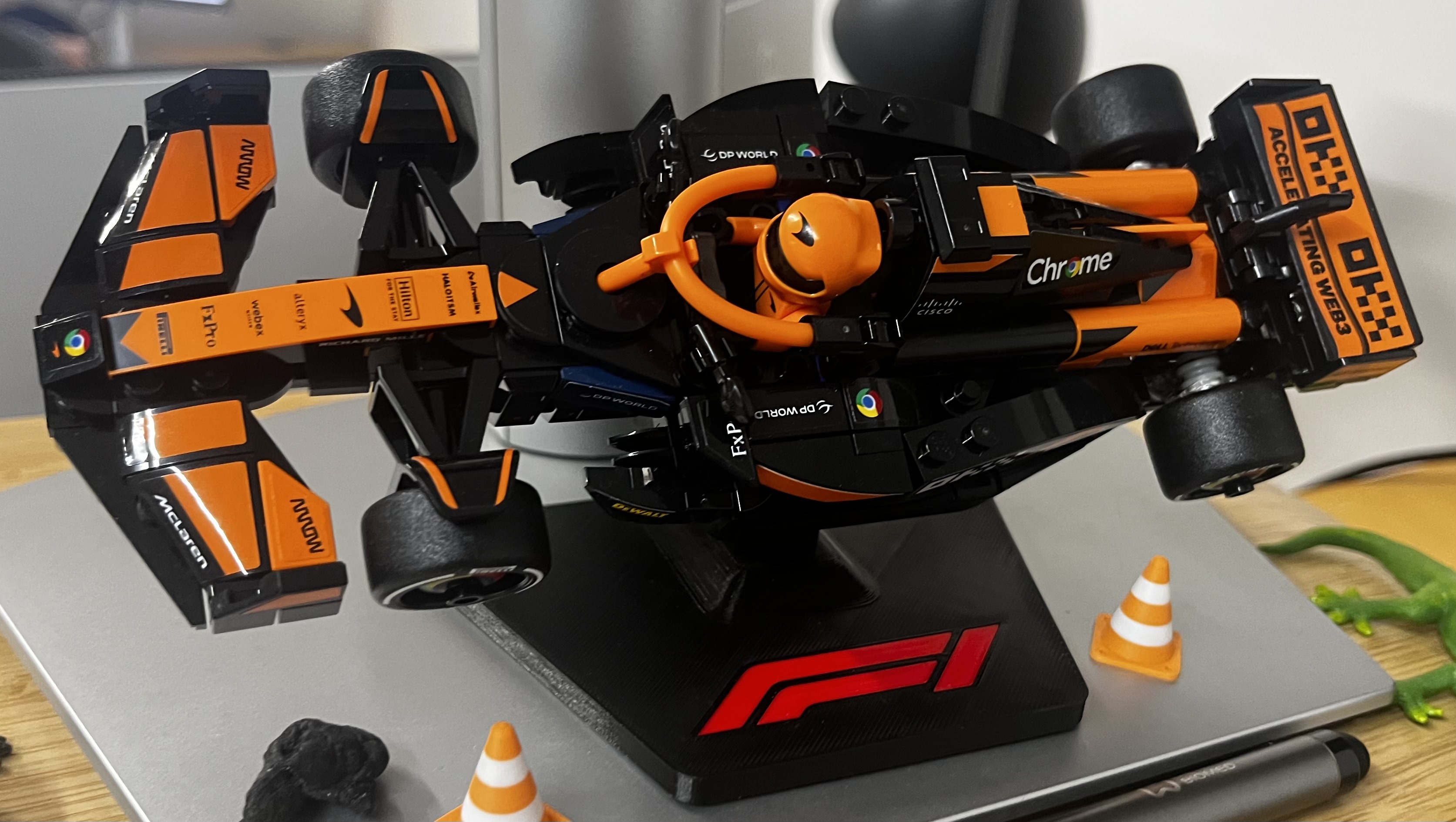 F1 McLaren display stand - LEGO