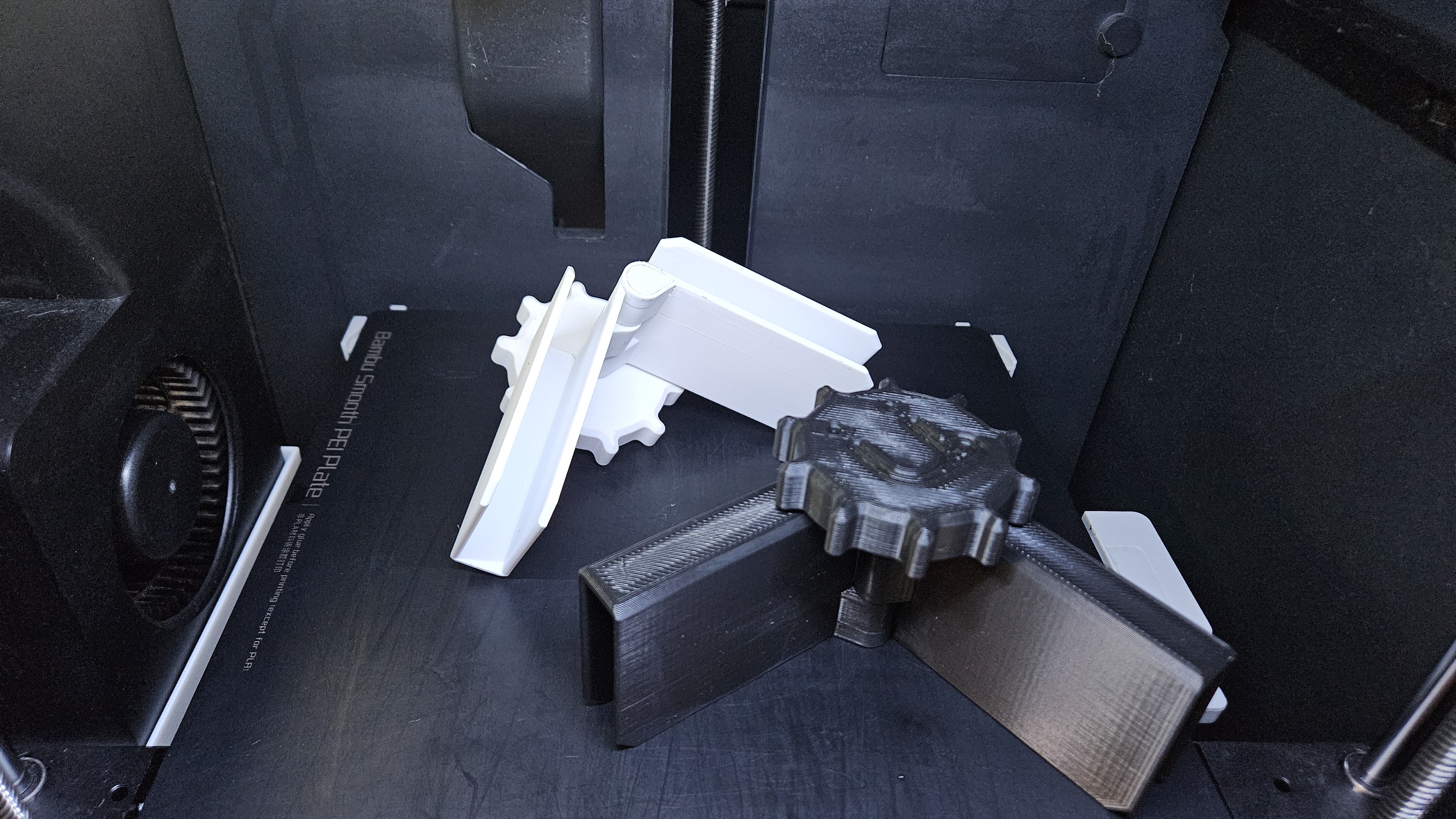 Miniatura 5 do modelo 3D Locking V-Flat Hinge