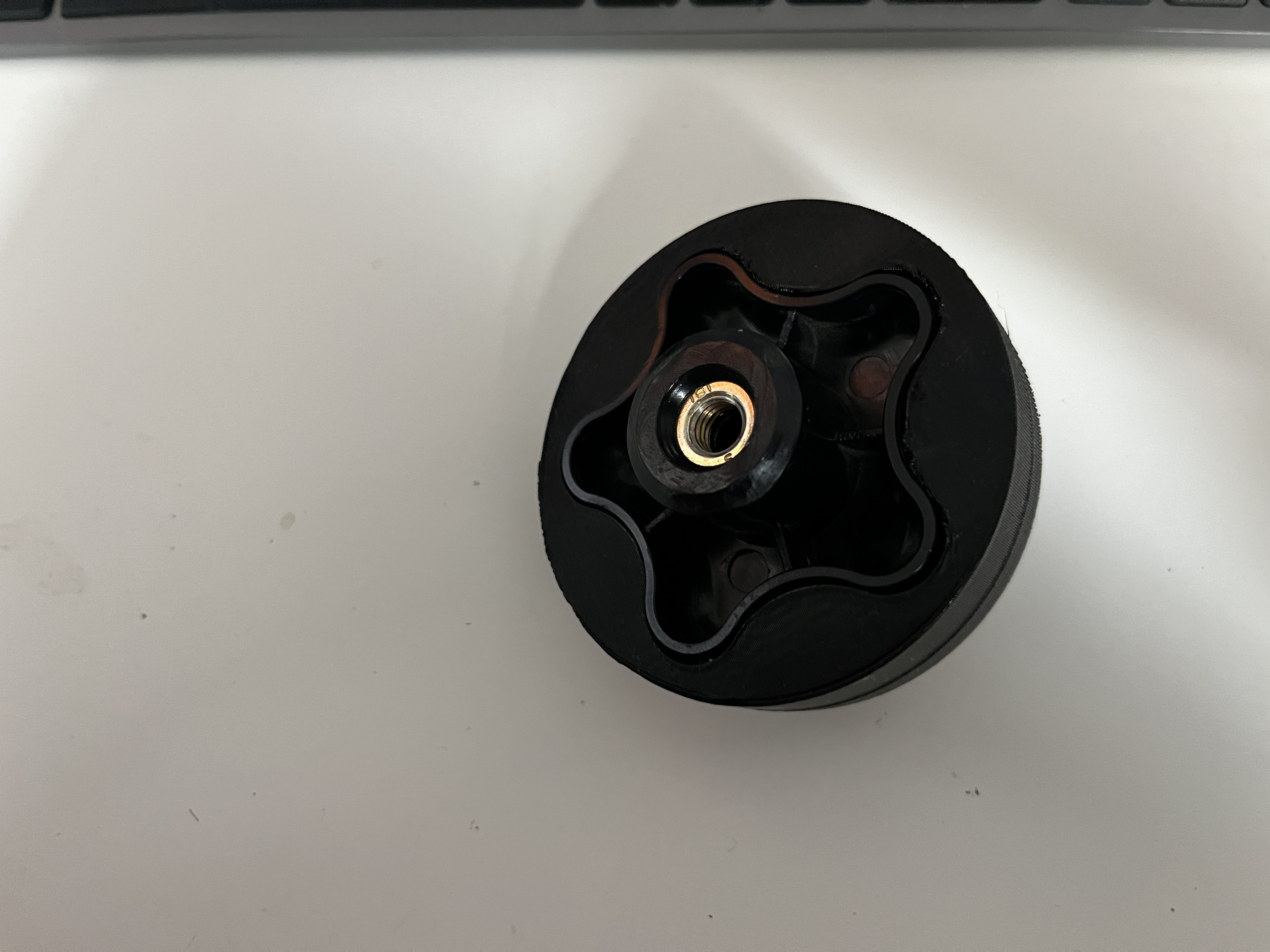 Lawnmower knob key