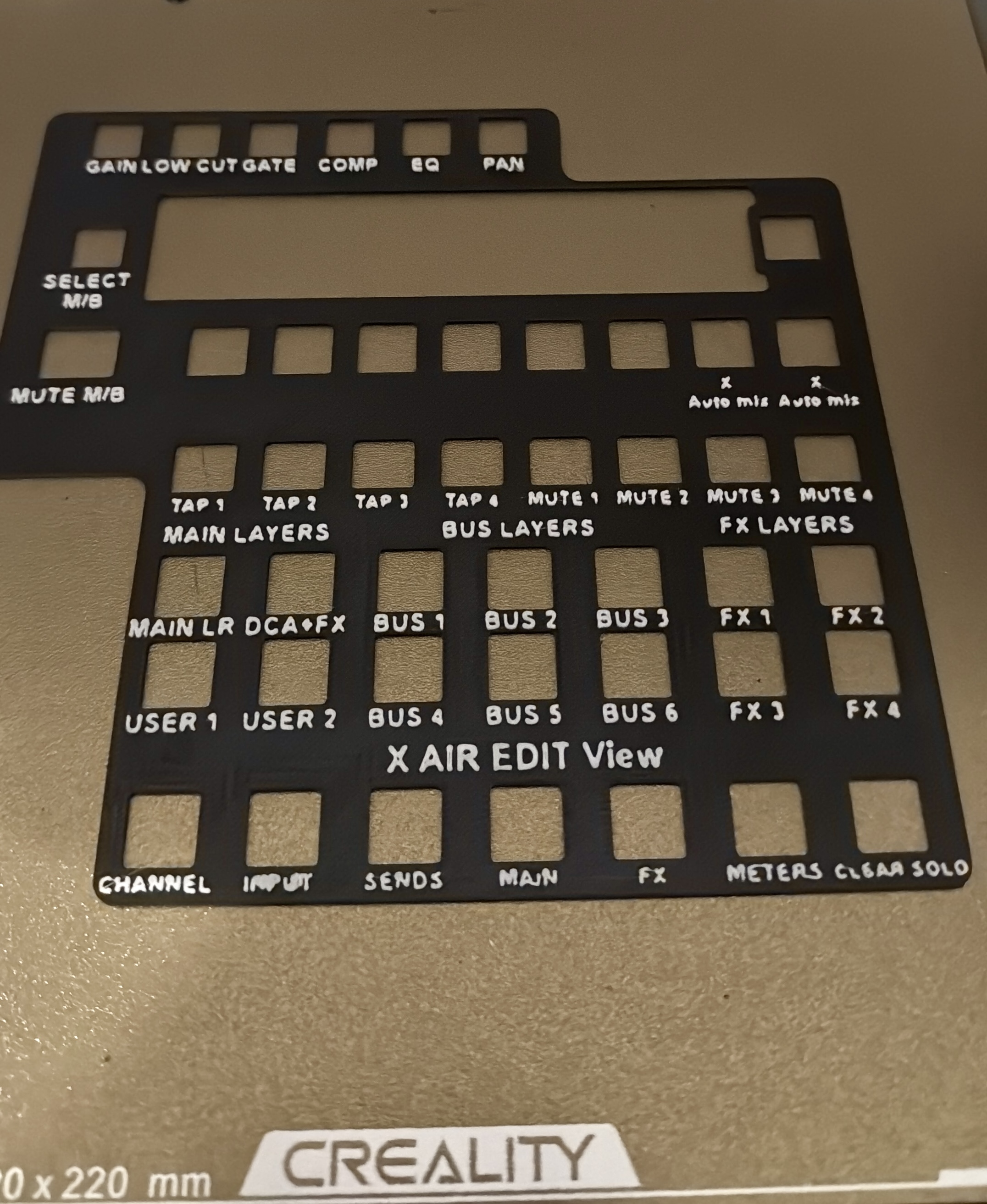X-Touch XR18 / MR18 - OSIMIDI Stage Overlay