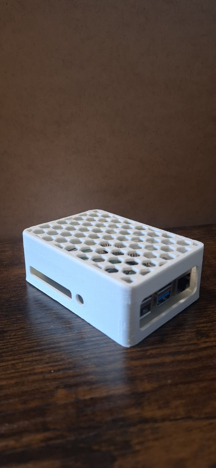Miniatura 2 do modelo 3D Simple Raspberry Pi 4 Case