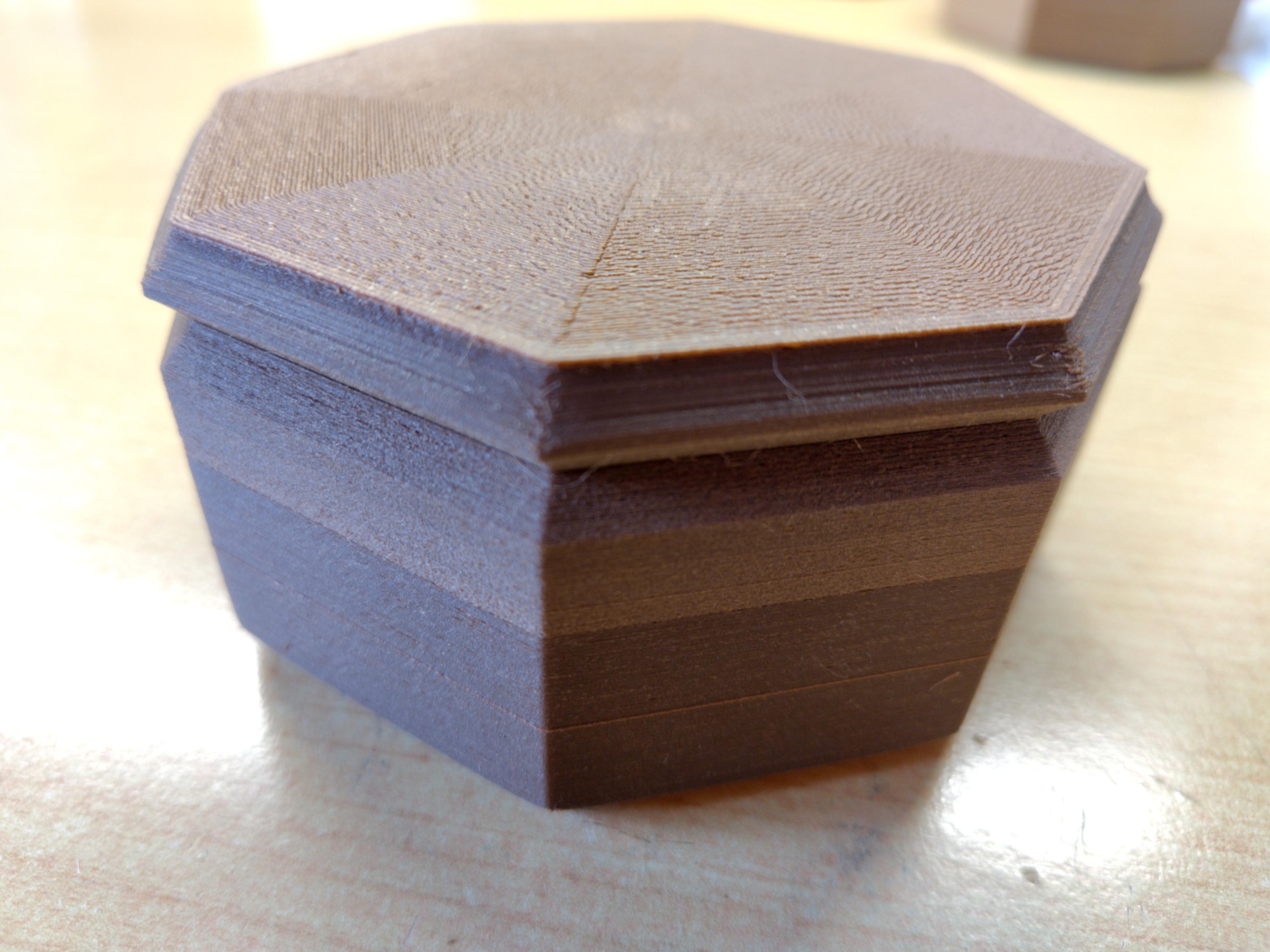 Octagonal box with lid — thumbnail 3