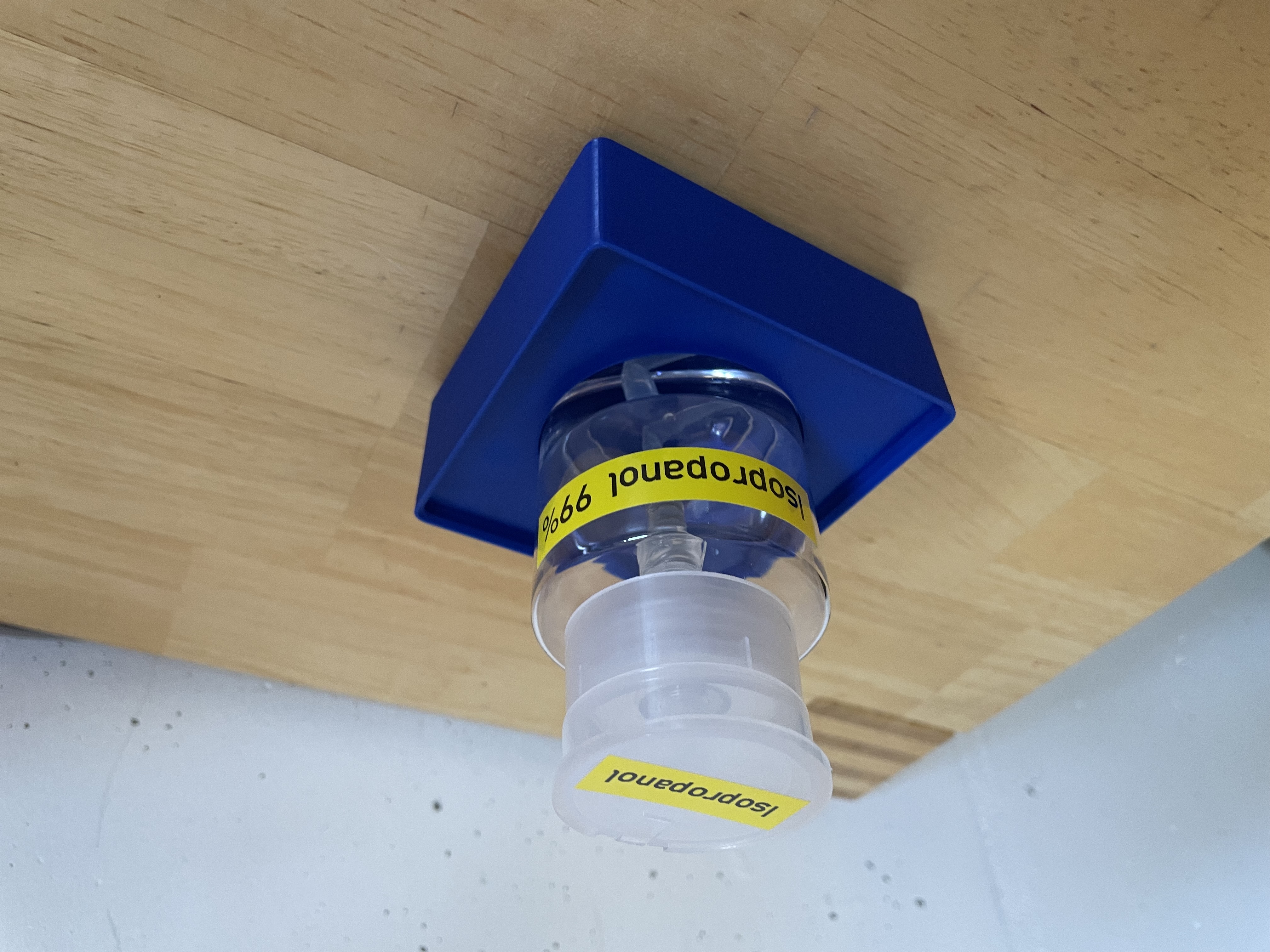 Gridfinity pump bottle holder