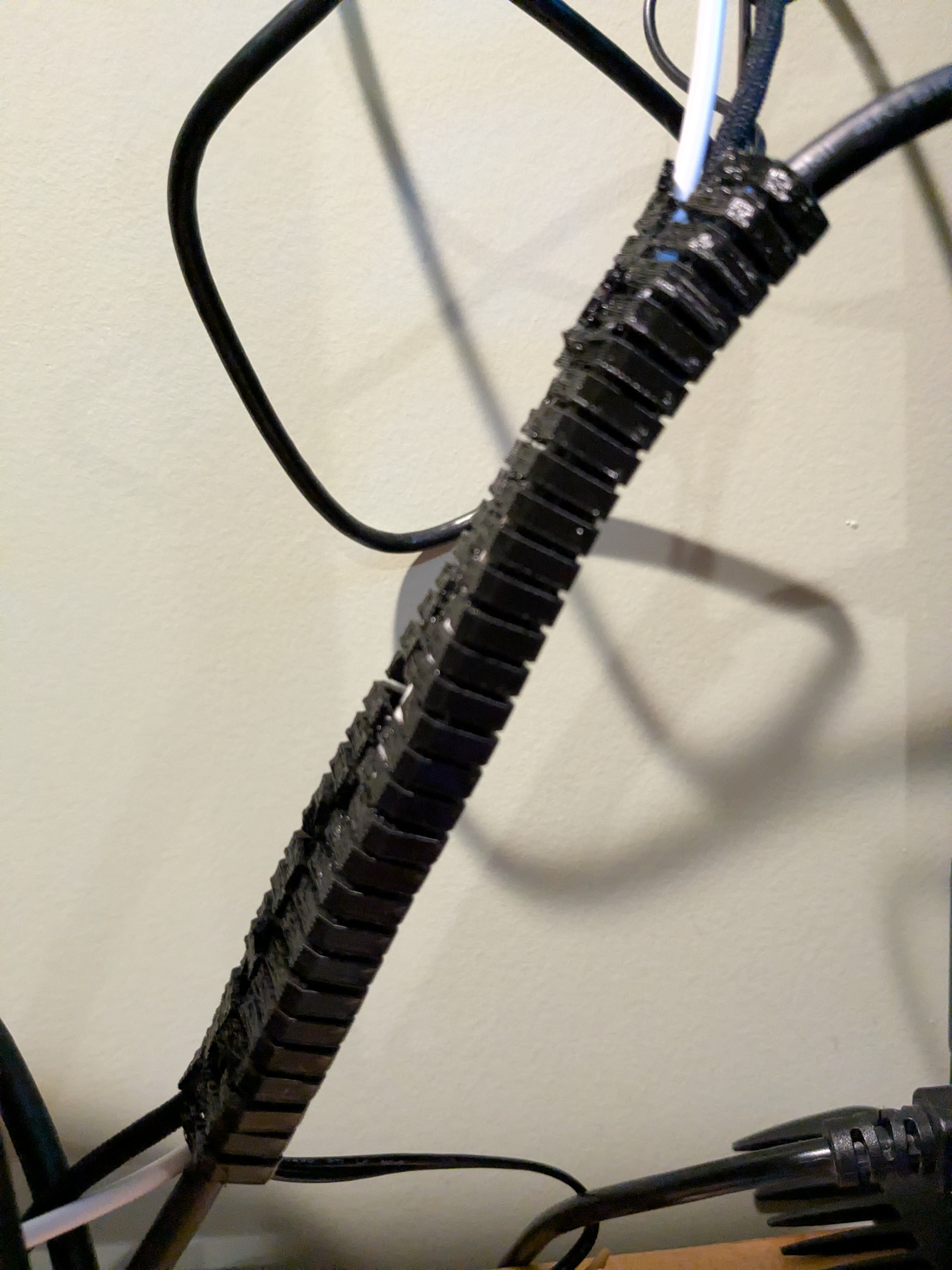 Cable holder