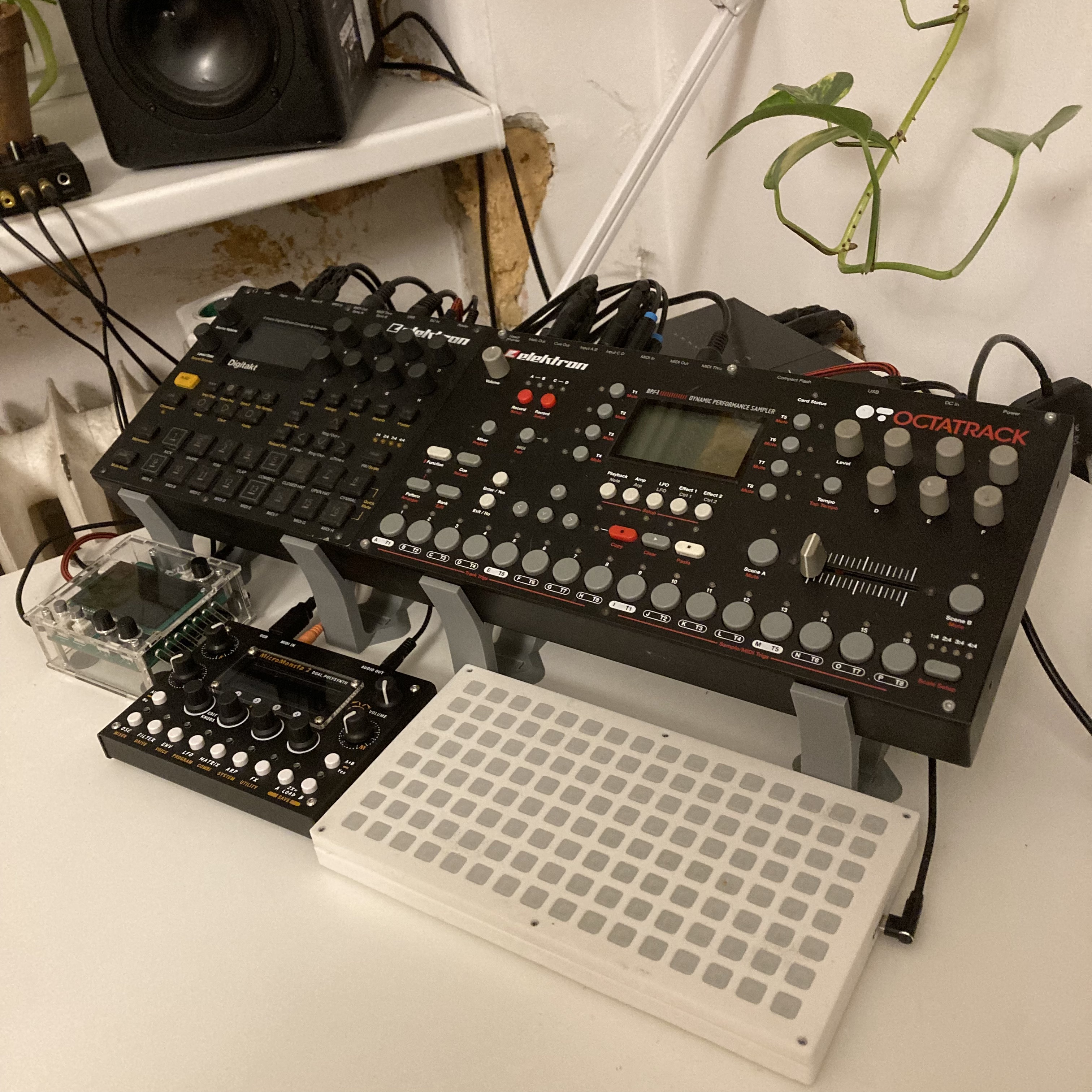 Elektron MK1 machine / Digi series stand