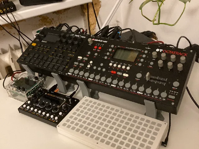 Elektron MK1 machine / Digi series stand