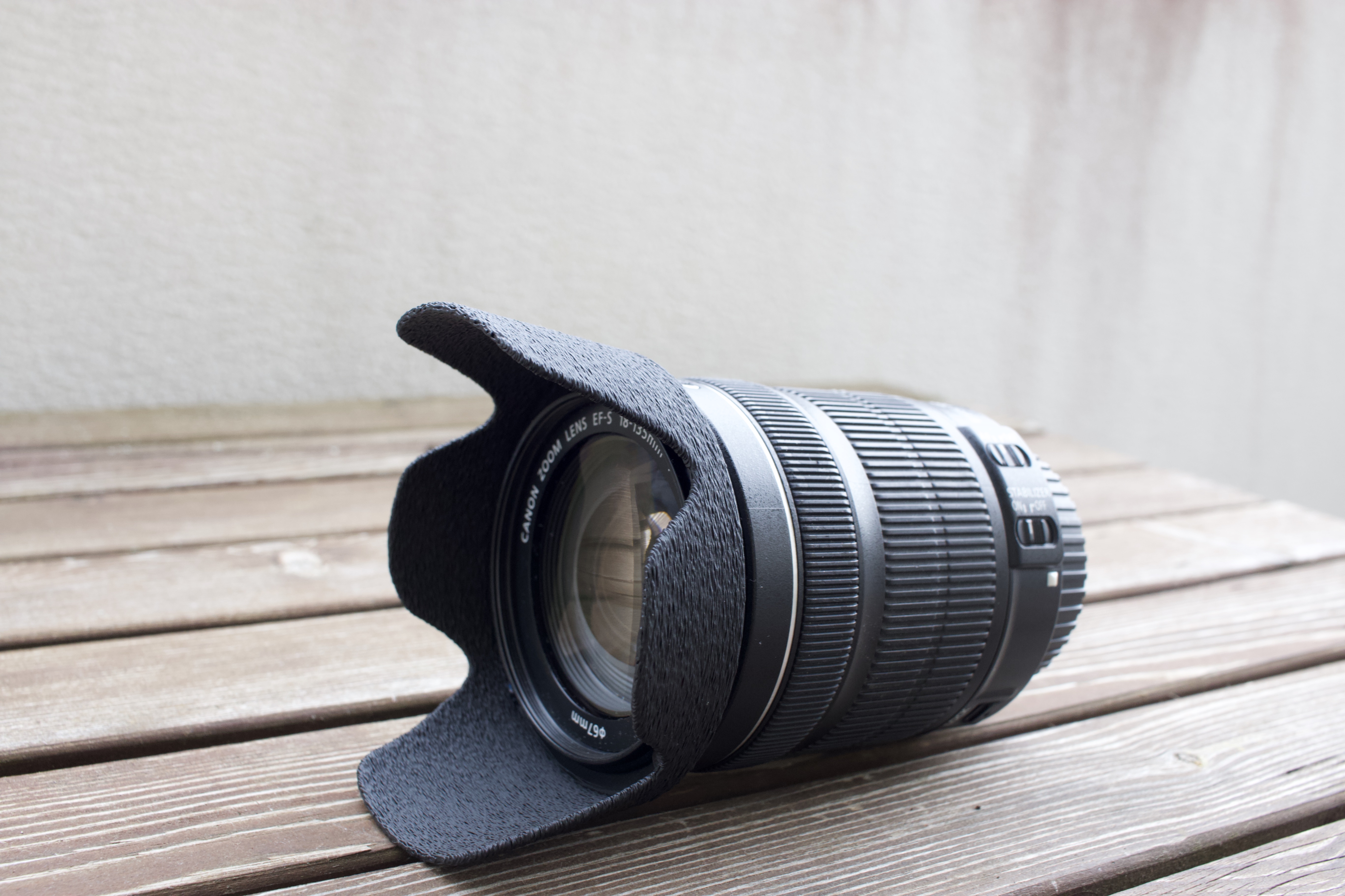 Lens Hood for Canon EF-S 18–135mm f/3.5-5.6 IS USM (EW-73D)