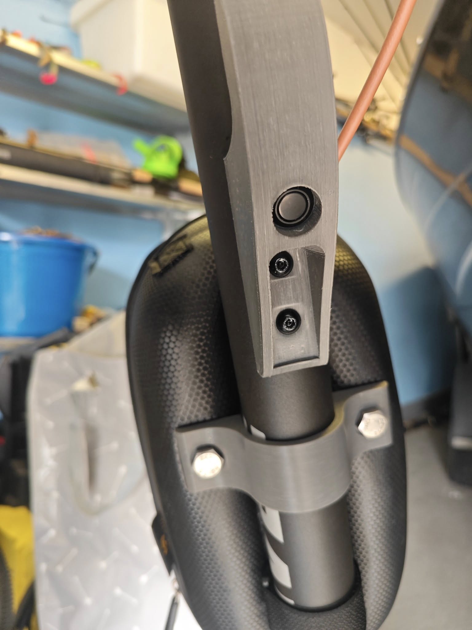 Navee GT3 Sweden, bag holder with space for 12mm button
