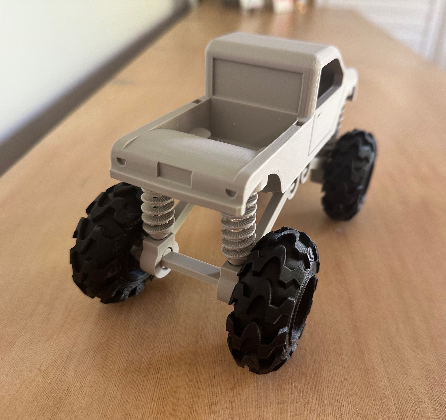 Monster Truck V2! No Glue Needed to Assemble! — miniatura 2