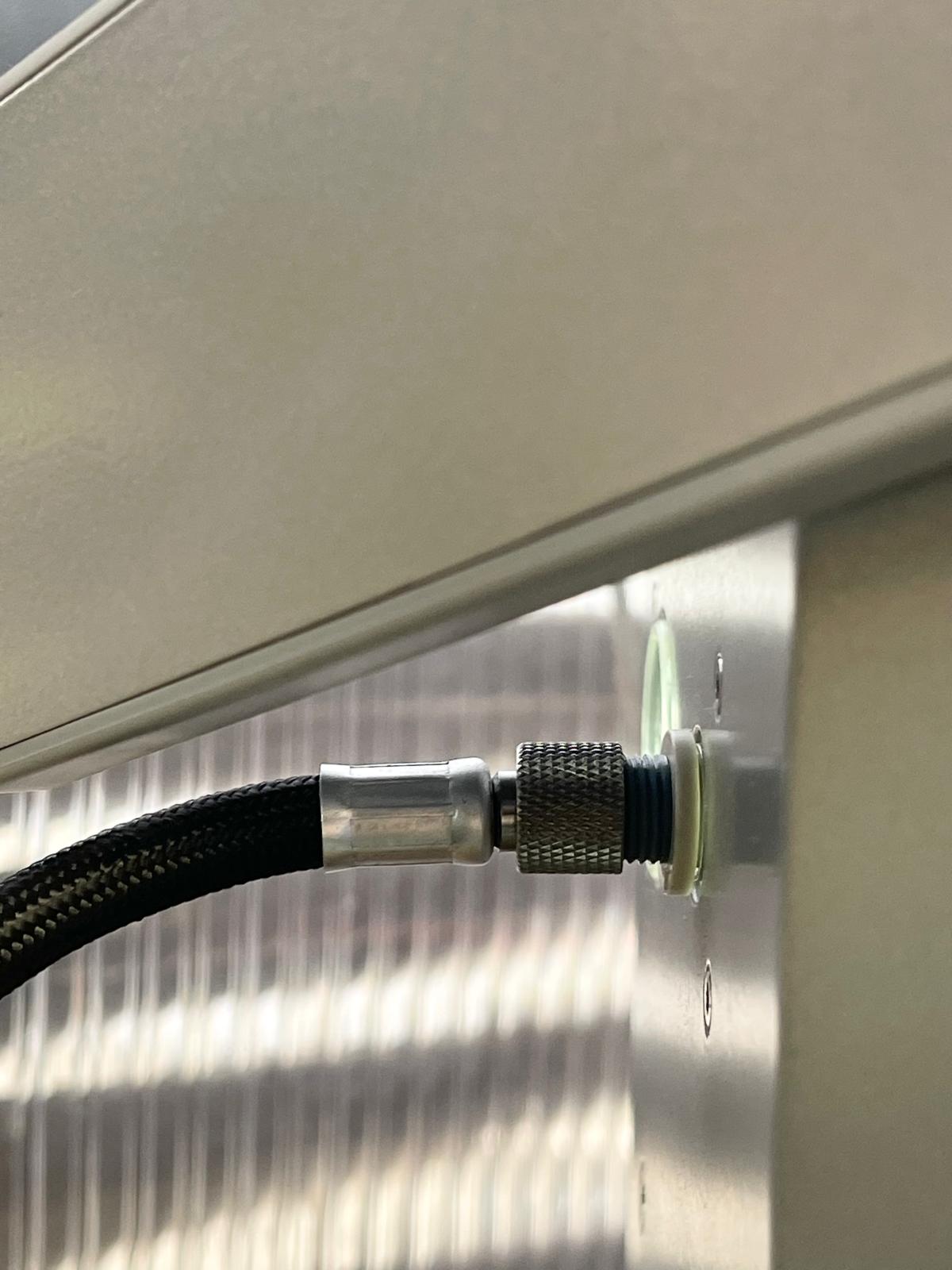 Cavera Airbrush comp 1/8 adapter