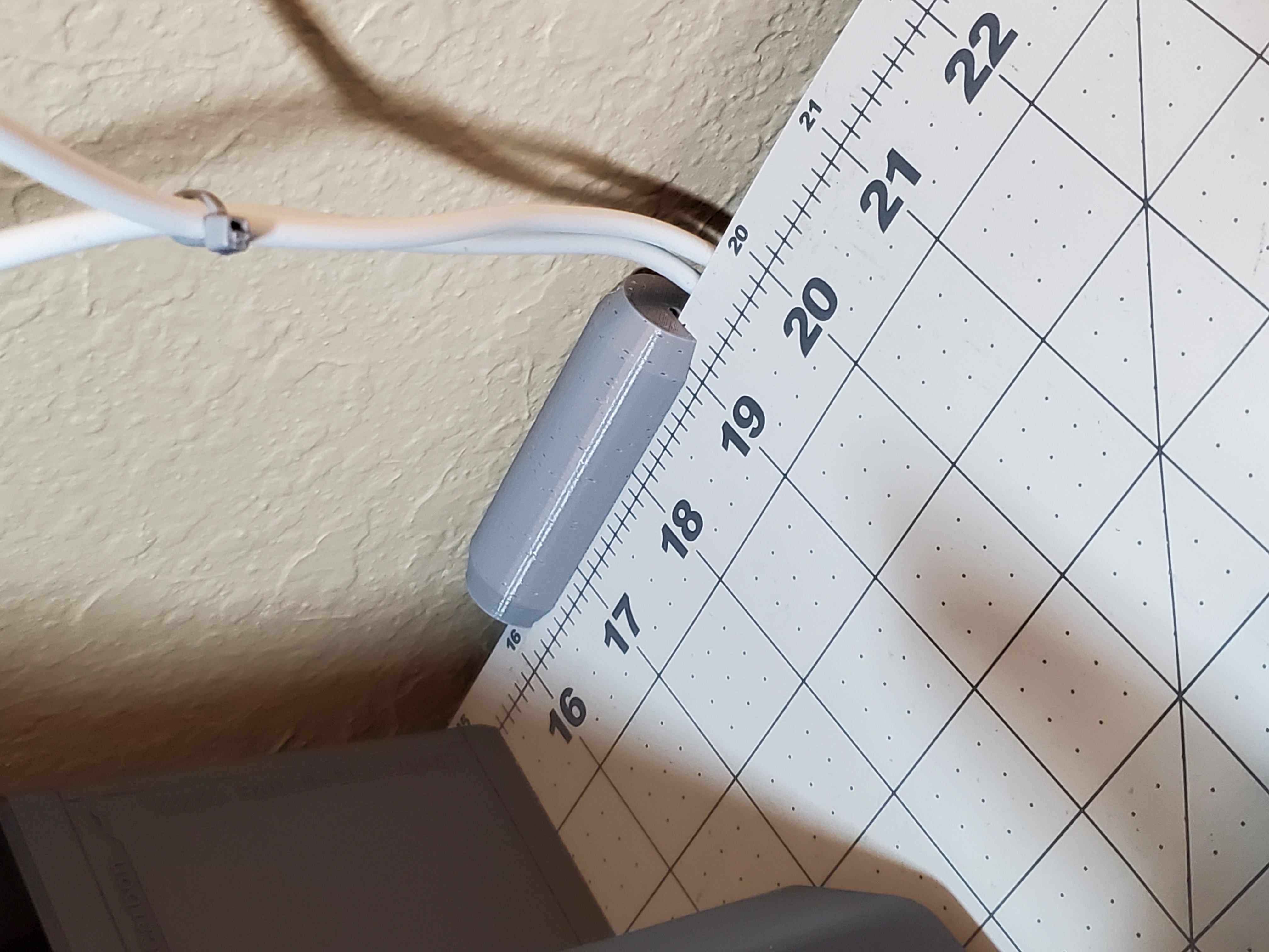 Fiskars Desk Mat Wall Buffer