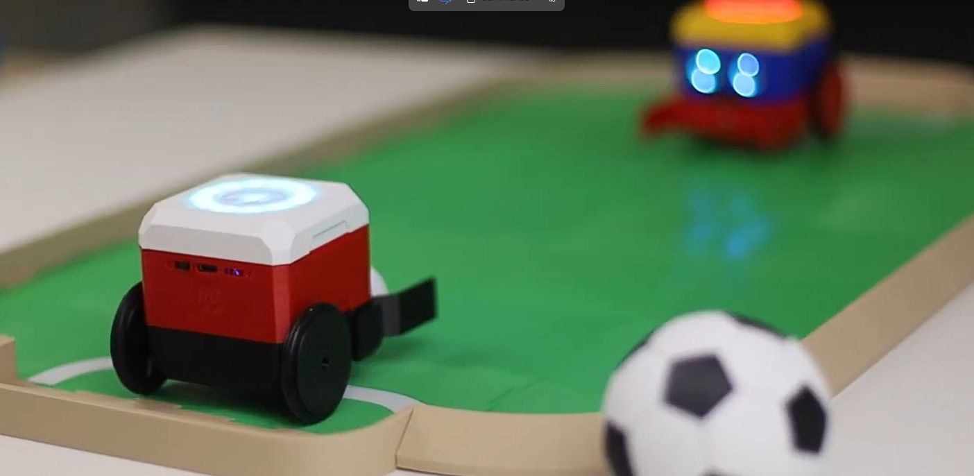 HP Robots Football / Soccer field puzzle and remote control
