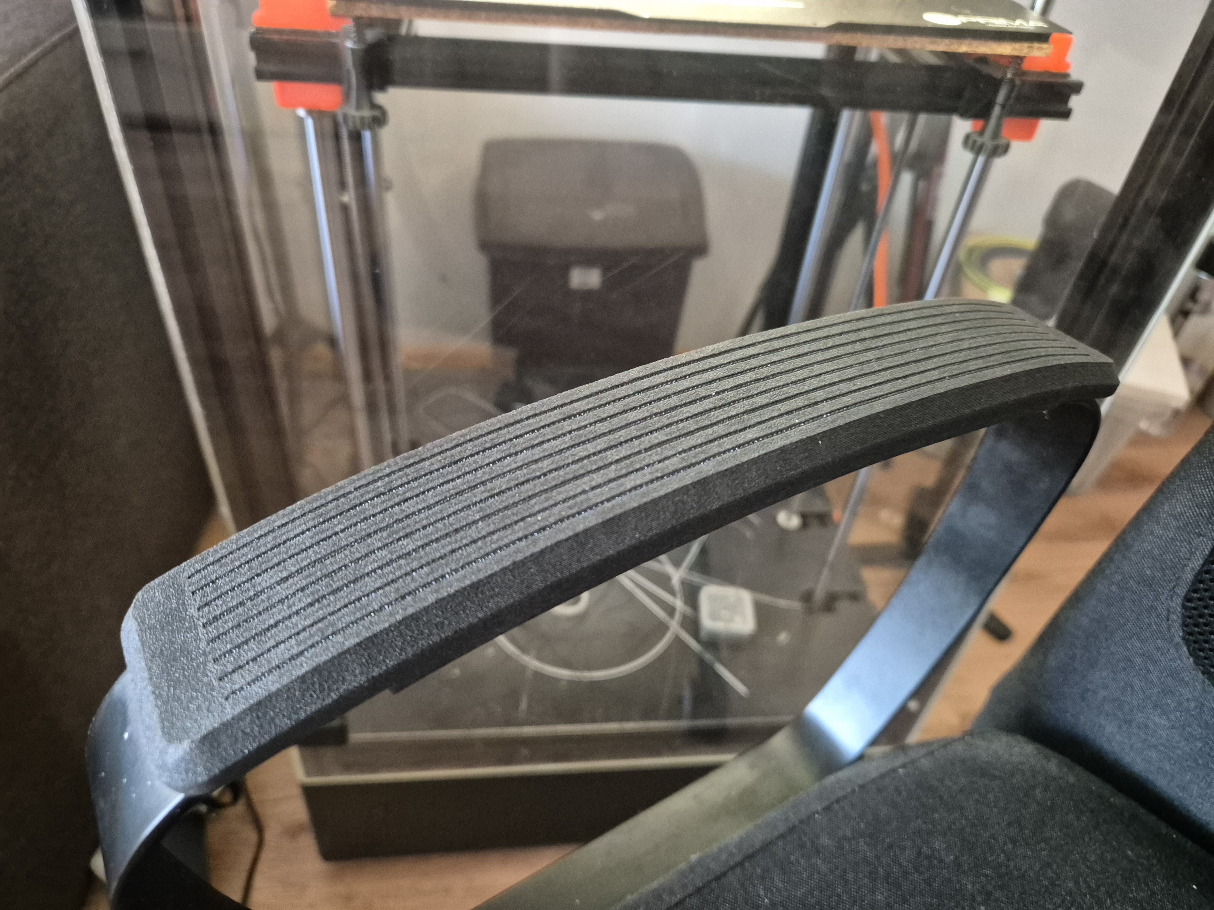 Ikea Markus armrest