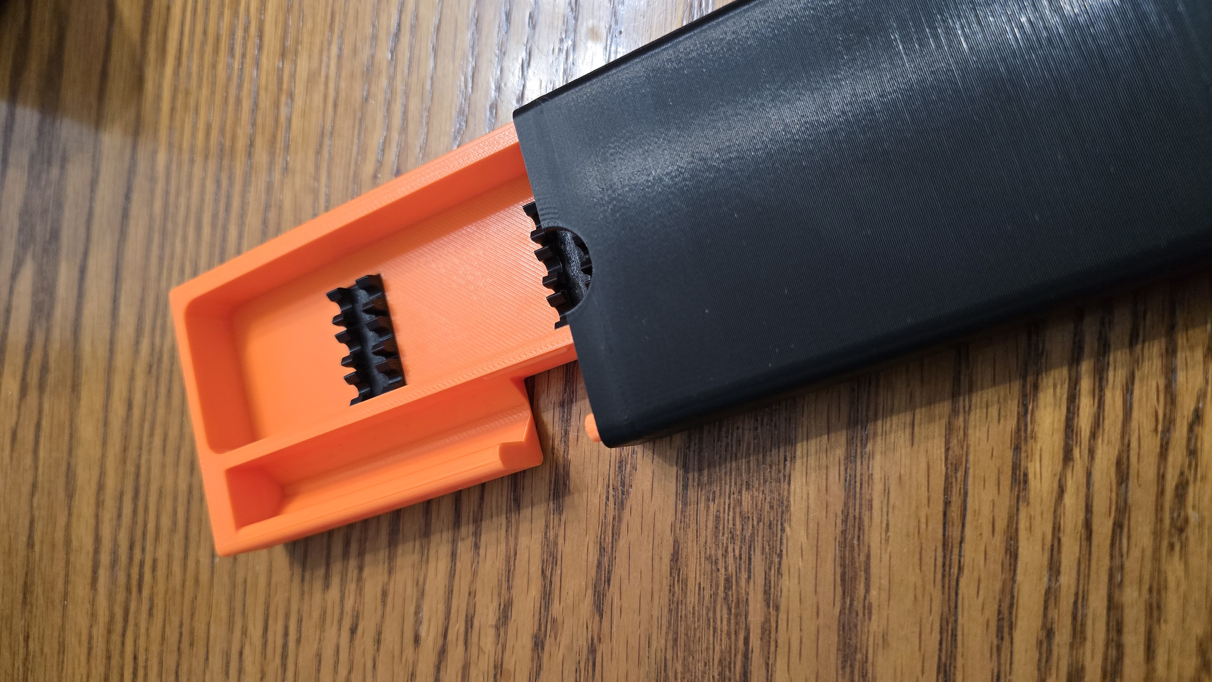 Deburring Magnetic Case — thumbnail 2