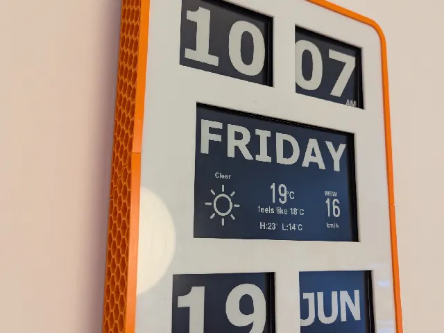 E-Paper Clock