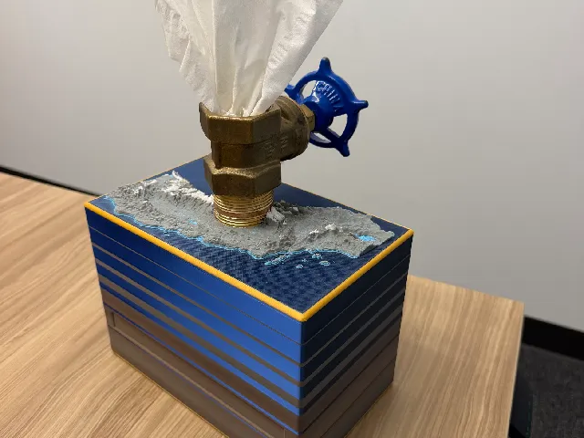 Commemorative Tissue Box Holder with California Map for square tissue boxes