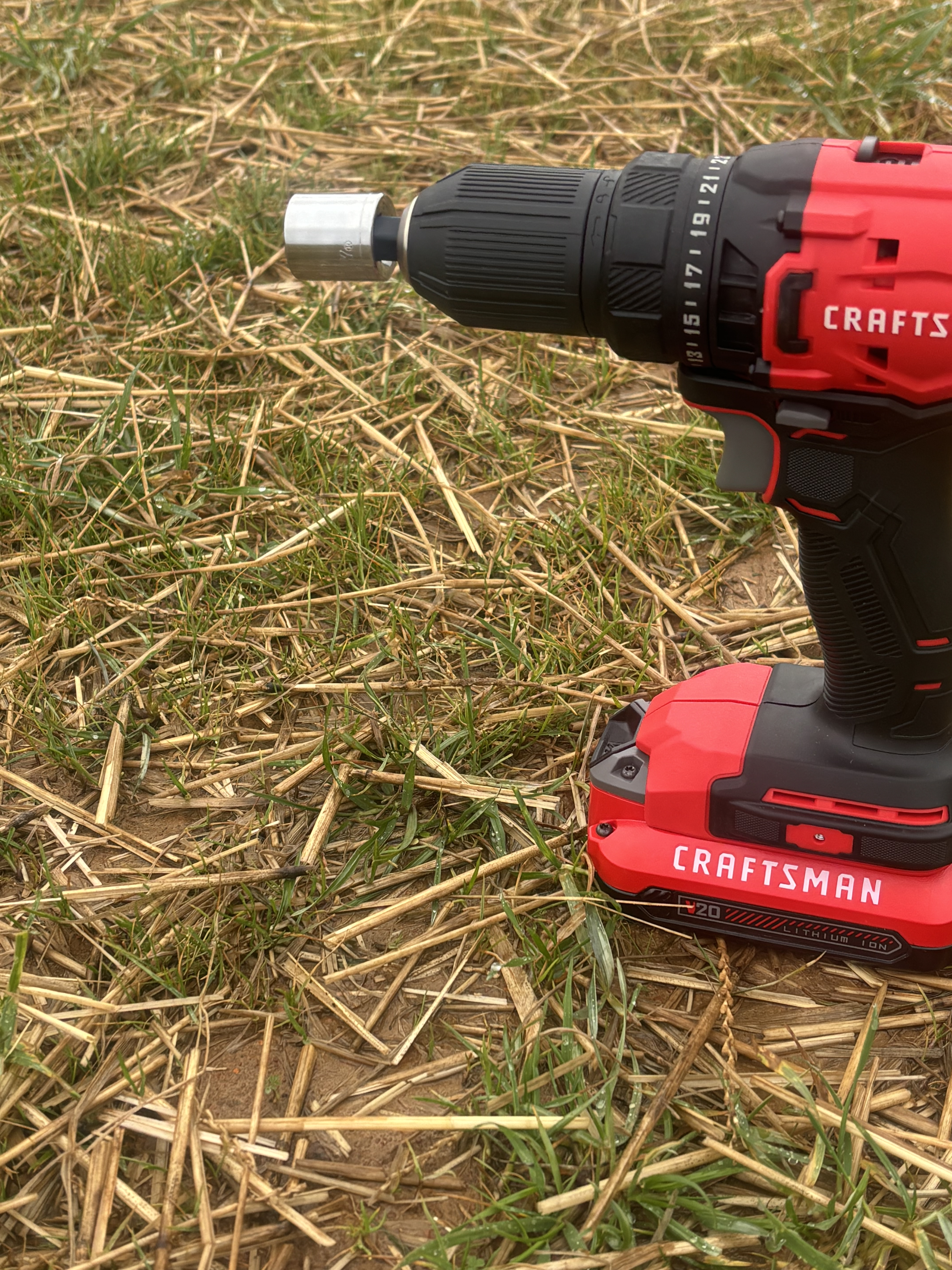 Drill Adapter makes a regualr drill fit a socket