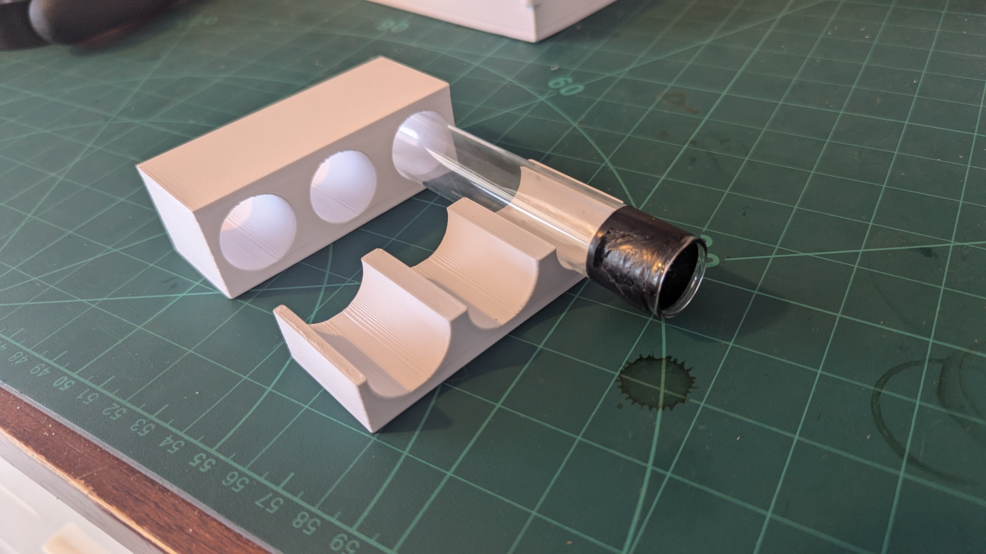 Basic 20mm test tube holder for queen ants. Please post any makes, because it encourages me to design more