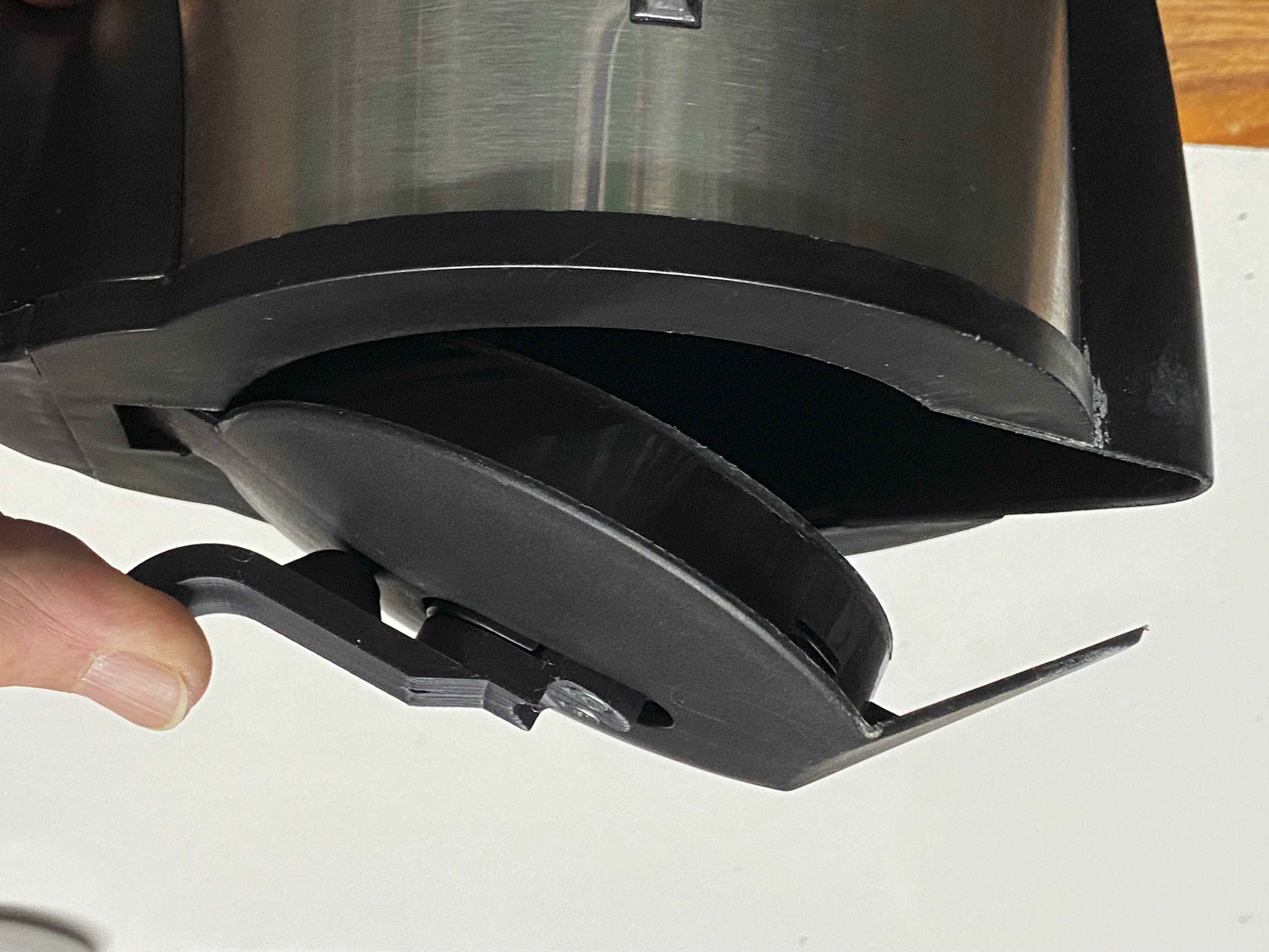 Repair of Lid of Water Boiler