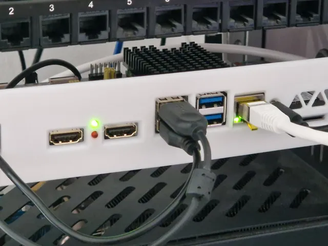 Waveshare CM5 PoE BASE A [10" Rack]