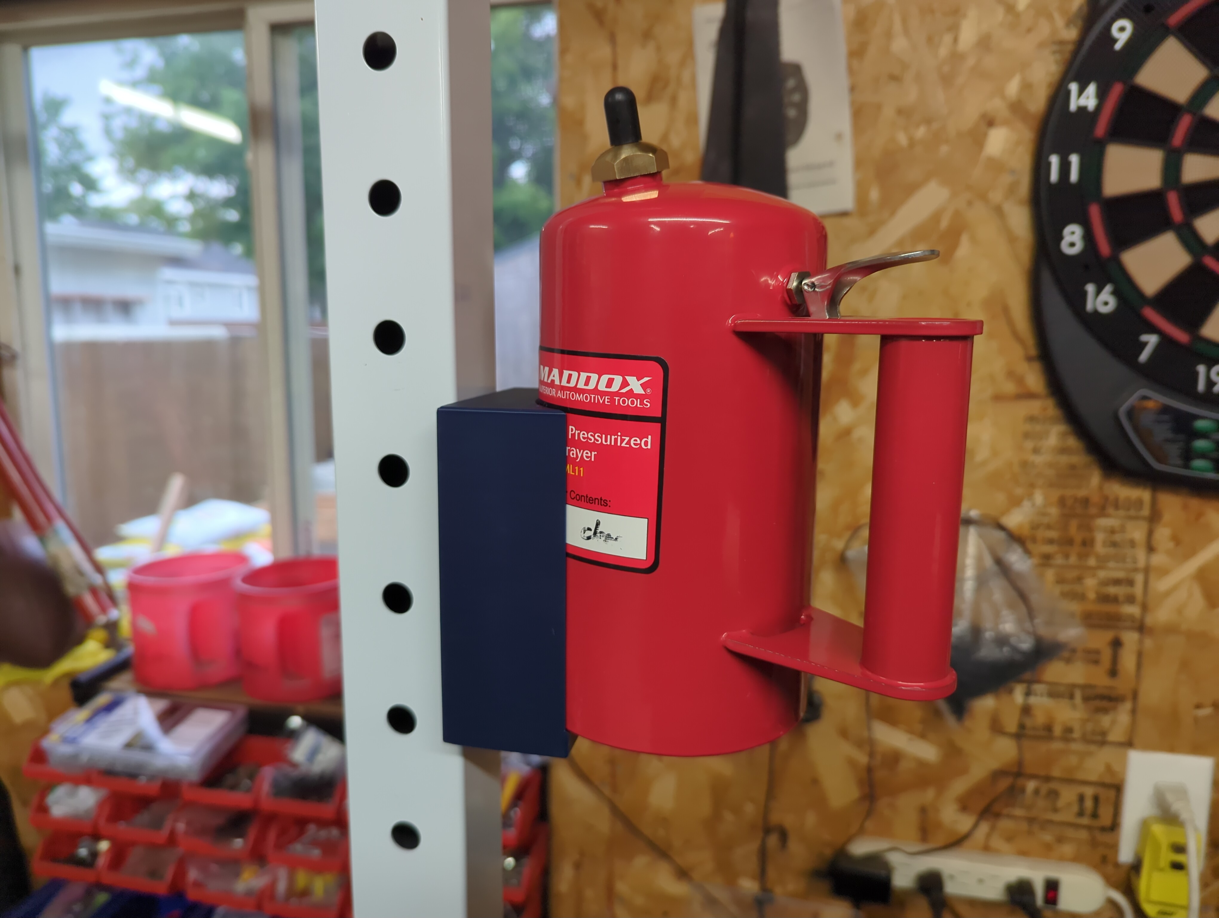Refillable Sprayer Holder — thumbnail 4