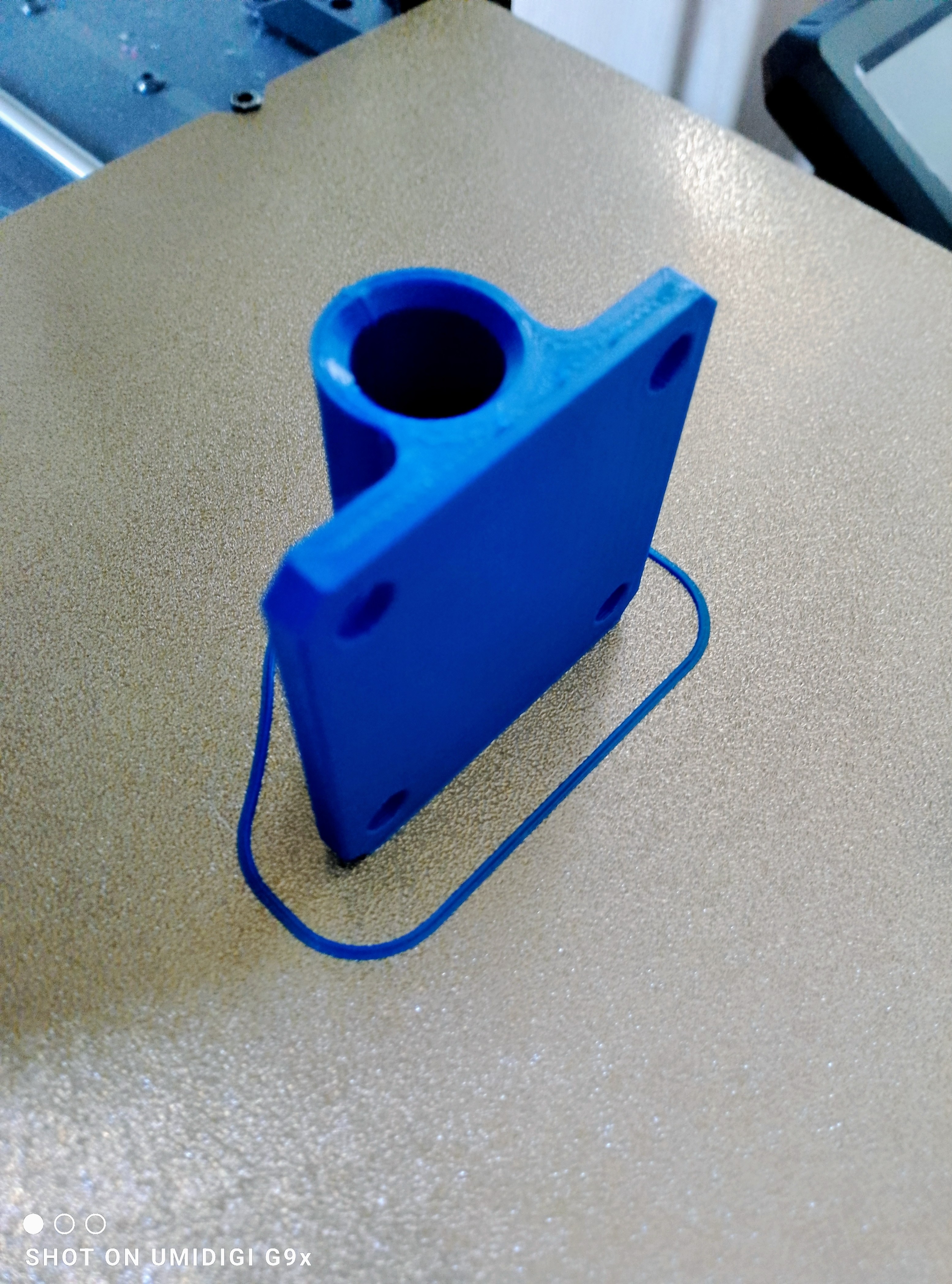 Pivoting Hinge — thumbnail 3