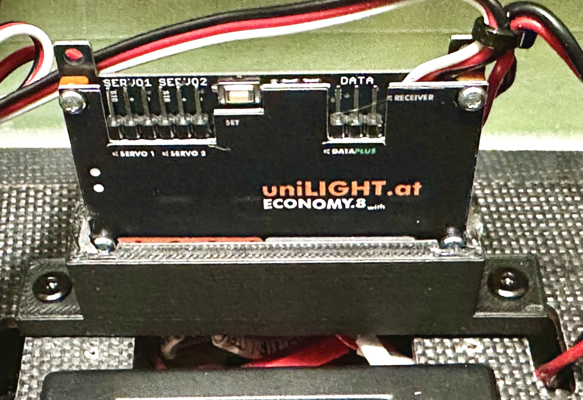 uniLIGHT economy 8 vertical mount