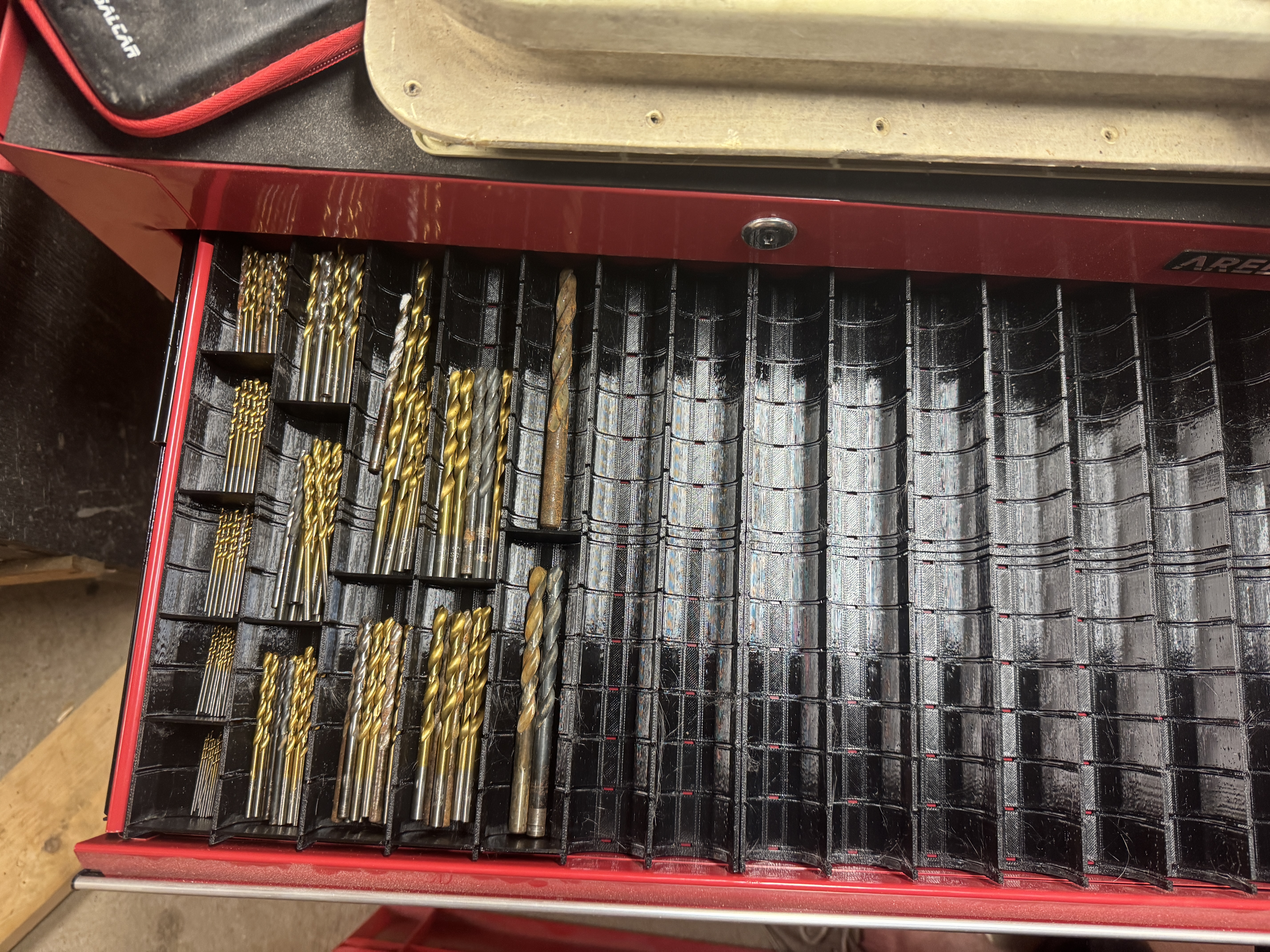 Fully parametric groove tray storage Fusion 360