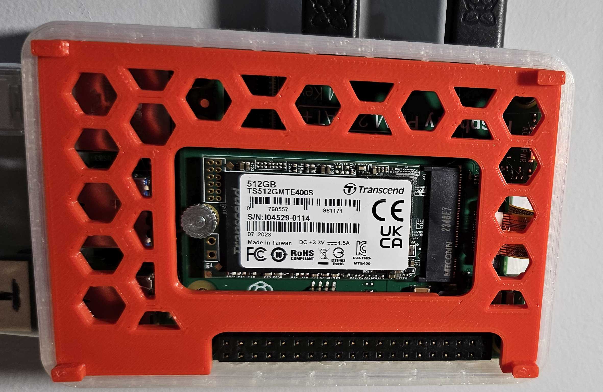 Lid for Raspberry Pi 5 case with NVME M.2 HAT+ : with stoppers to protect SSD