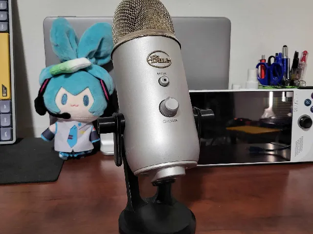 Blue Yeti USB Mic Stand