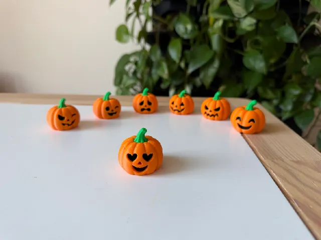 Halloween Pumpkins Set – 7 Funny Faces