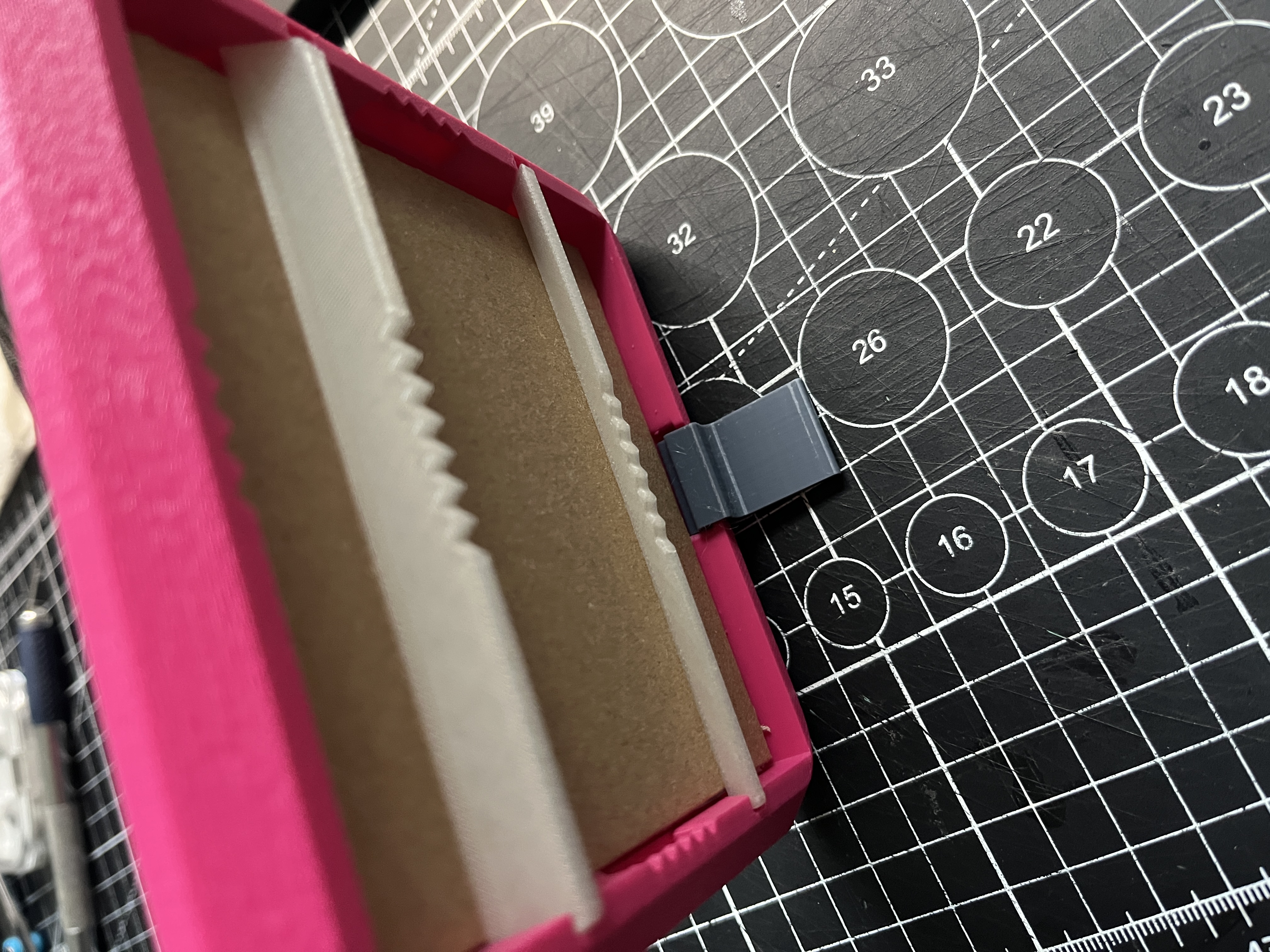 Miniatura 4 do modelo 3D simple picture frame for remix