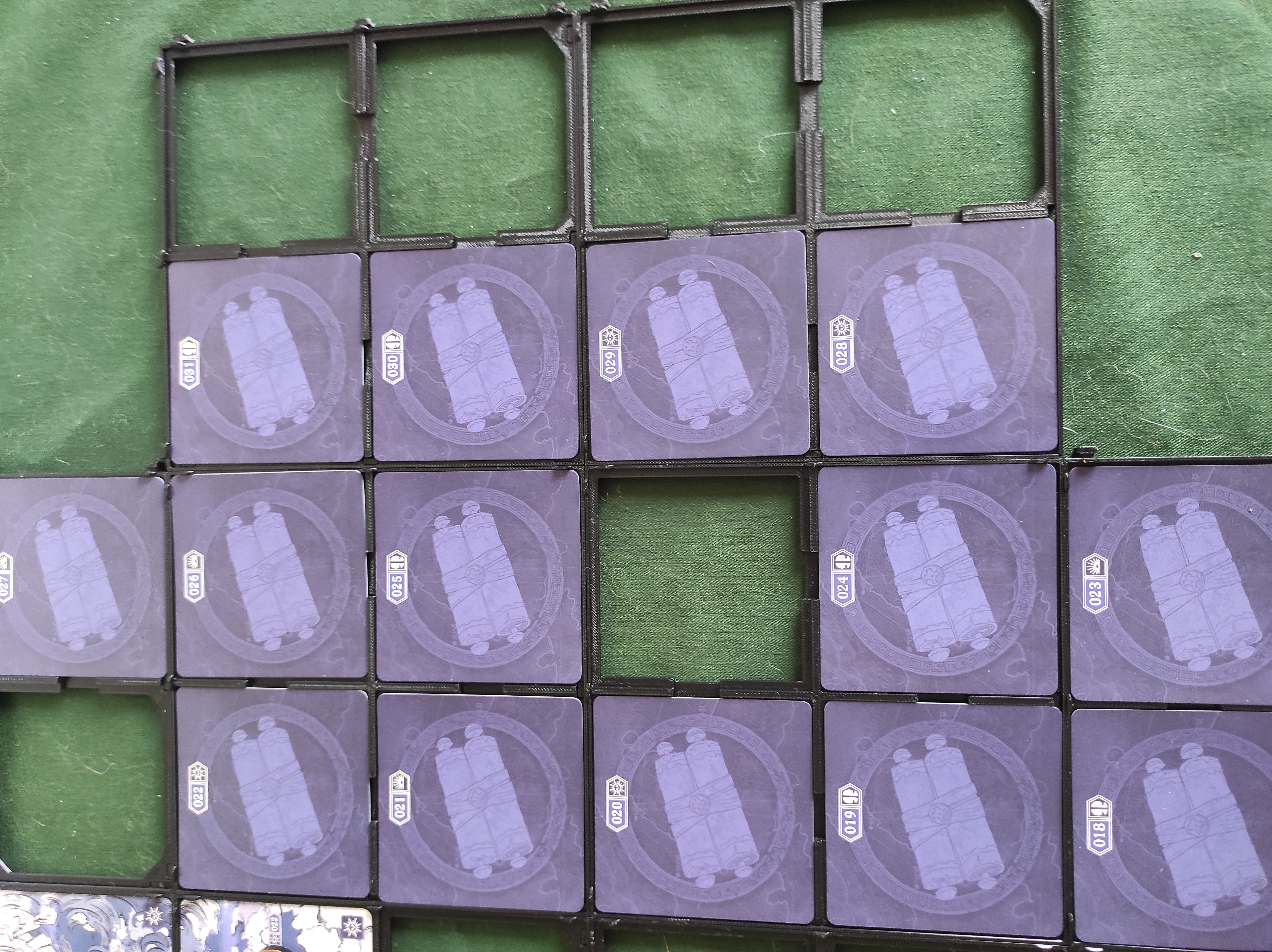 Aeon Trespass: Odyssey Interlocking Map Card Frame