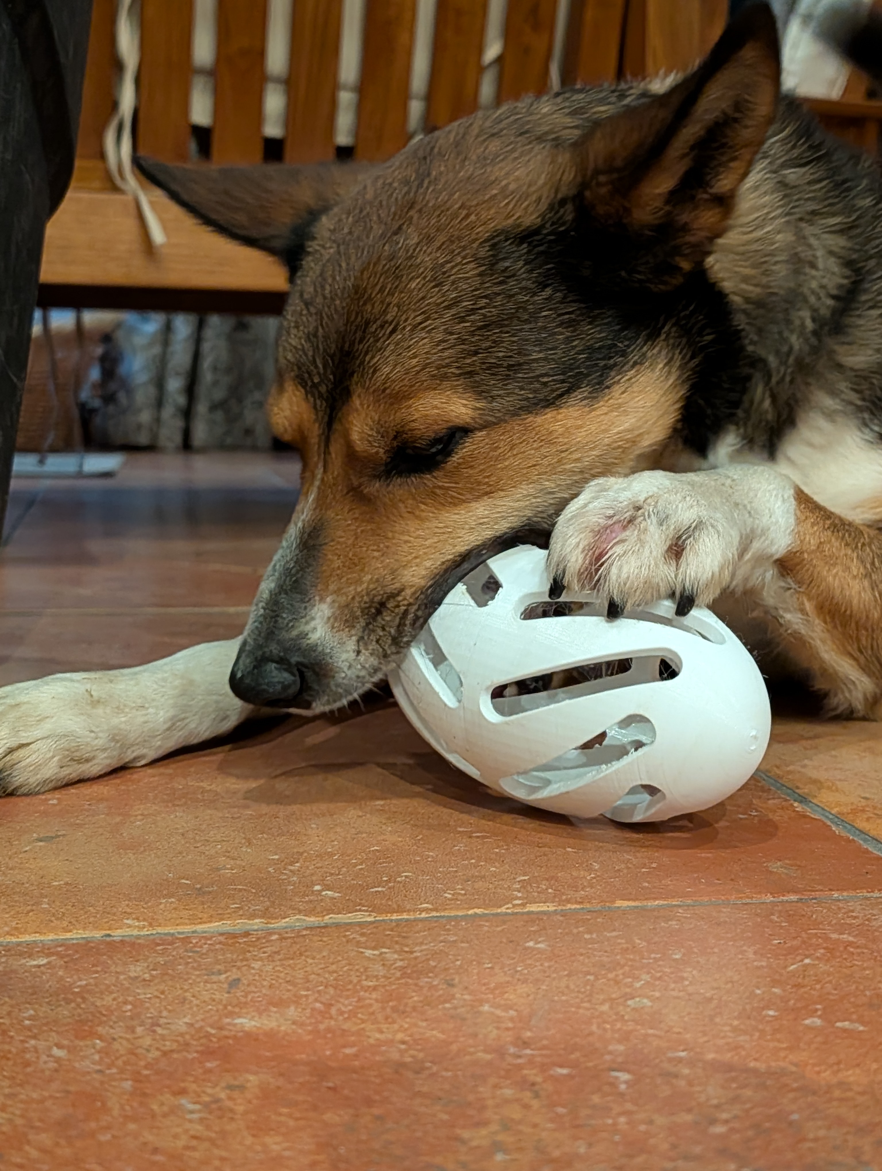 Vortex Ball Toy — thumbnail 2