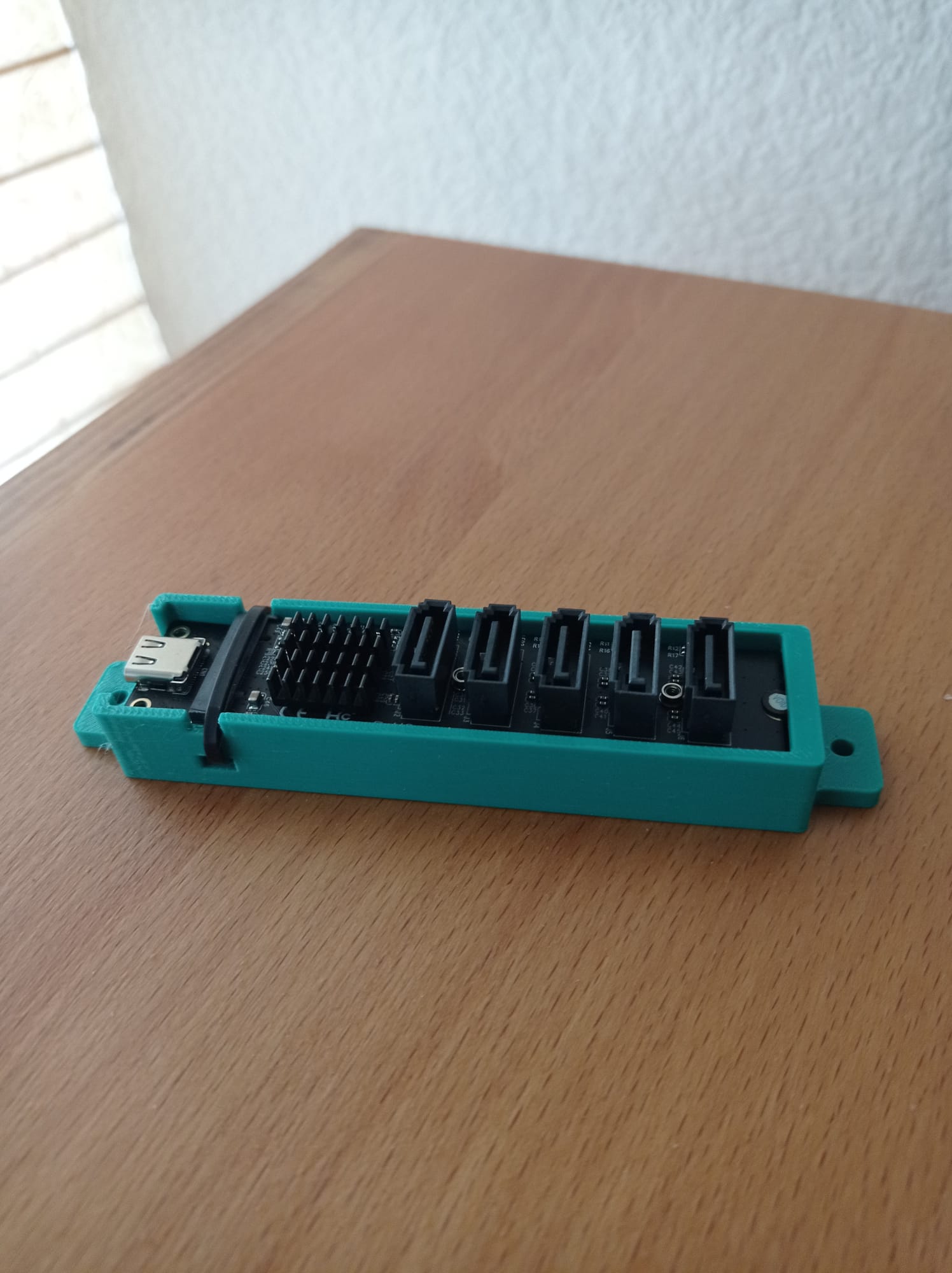 USB to SATA 5 controller enclosure