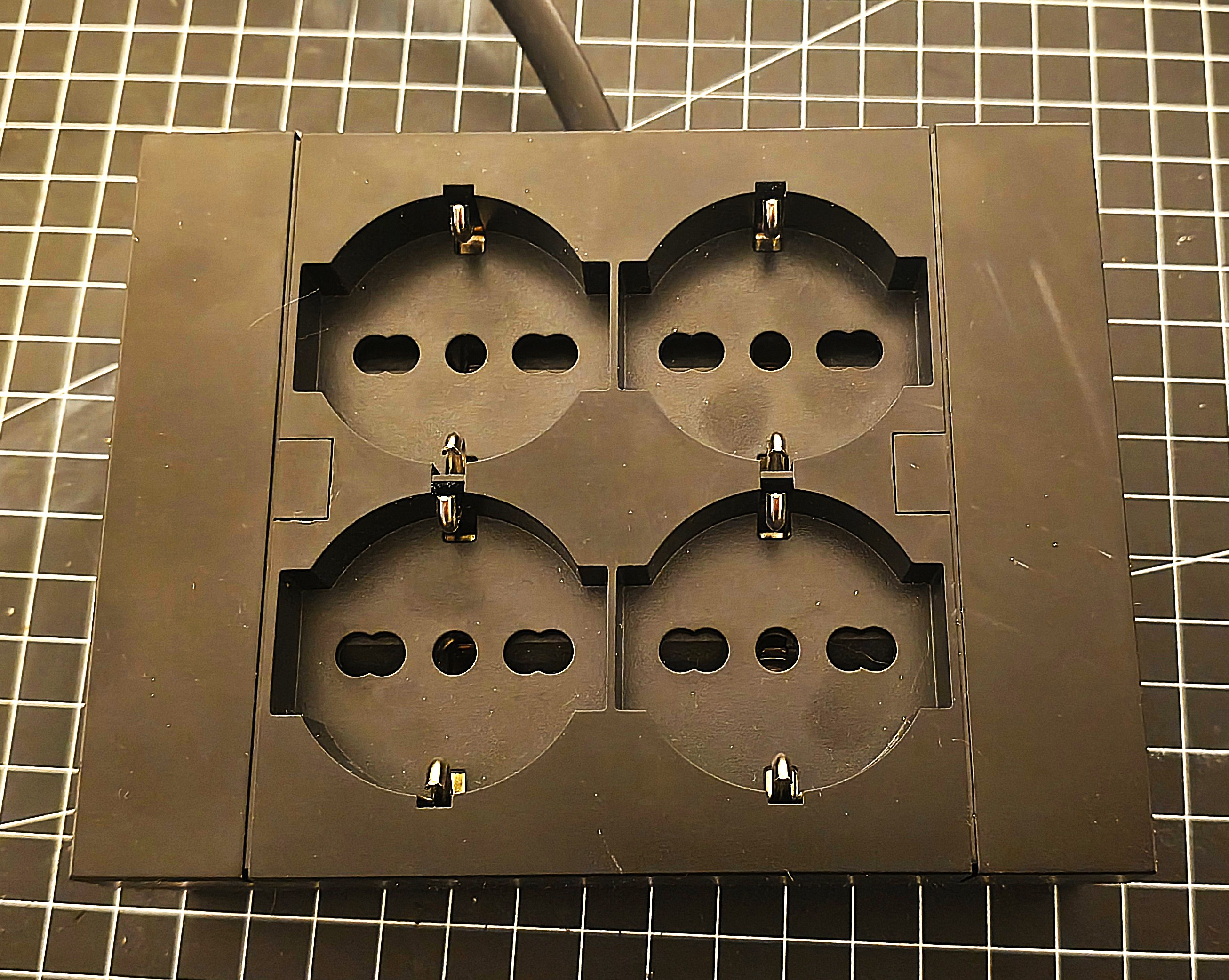 Quadra Shell